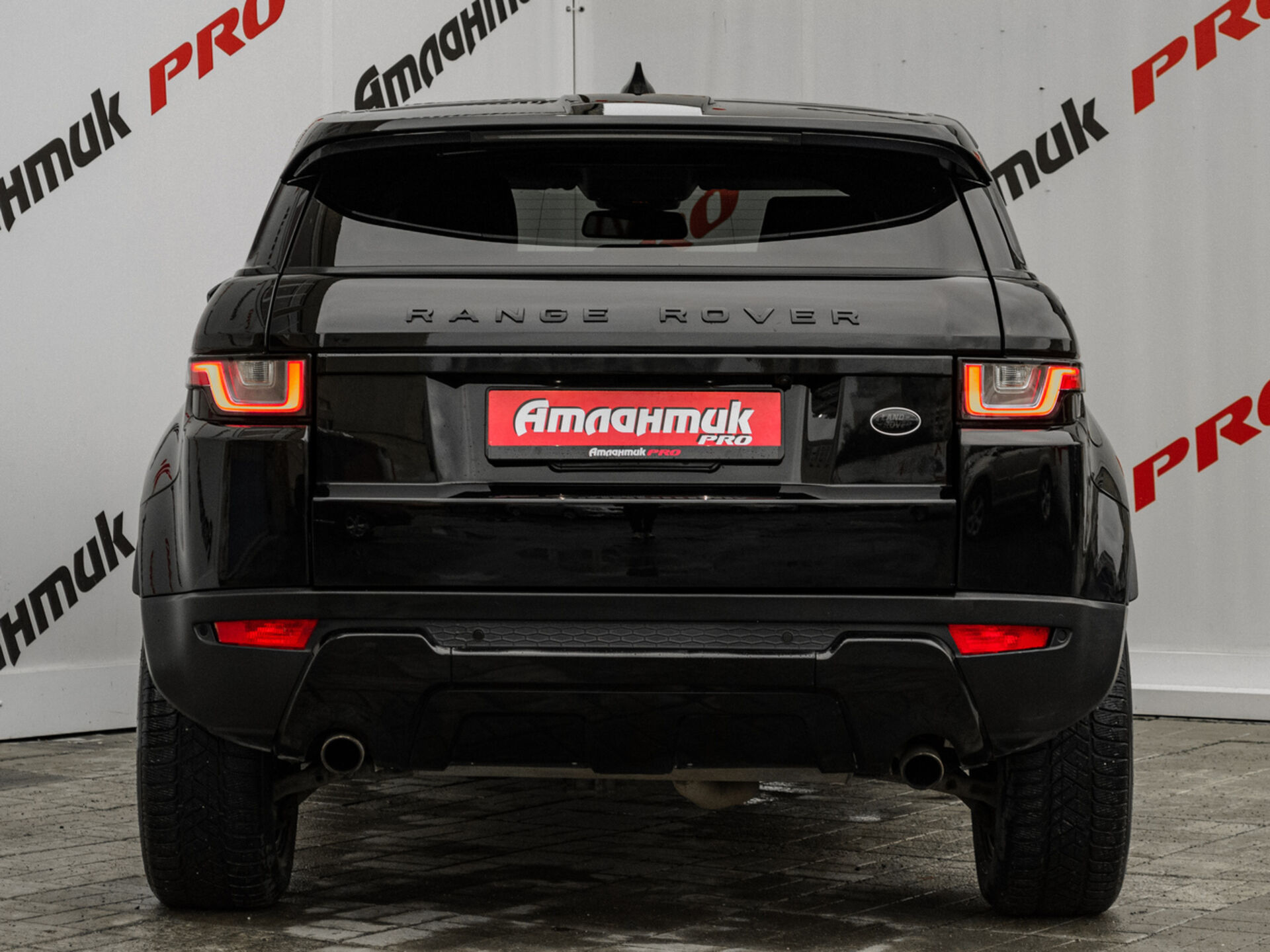 Купить Land Rover Range Rover Evoque 2.0 AT (290 л.с.) 4WD, 2017 в Екатеренбурге