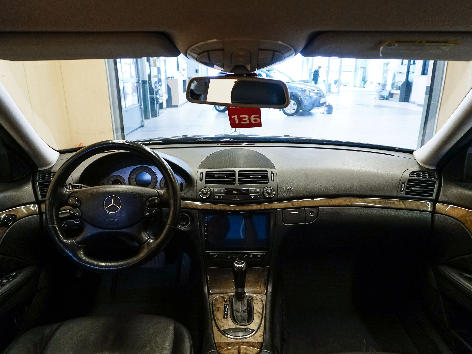 Mercedes-Benz E-Класс 2006 21