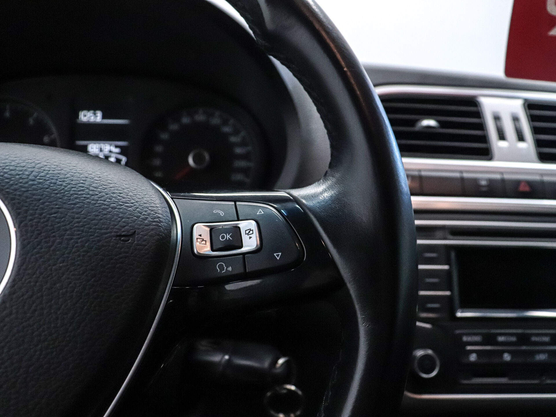 Volkswagen Polo 2015 12