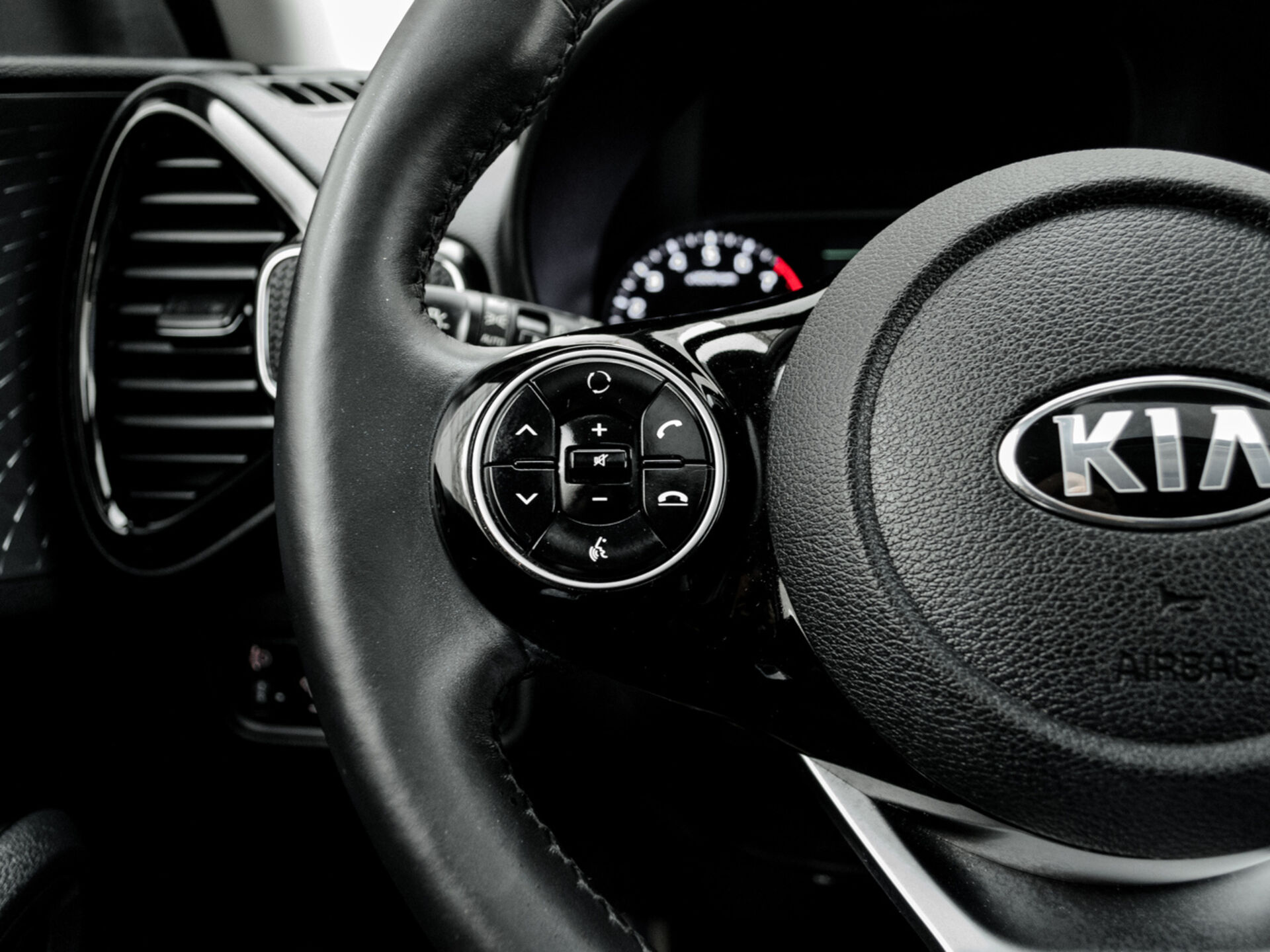 Купить Kia Soul 2.0 AT (150 л.с.), 2020 в Екатеренбурге