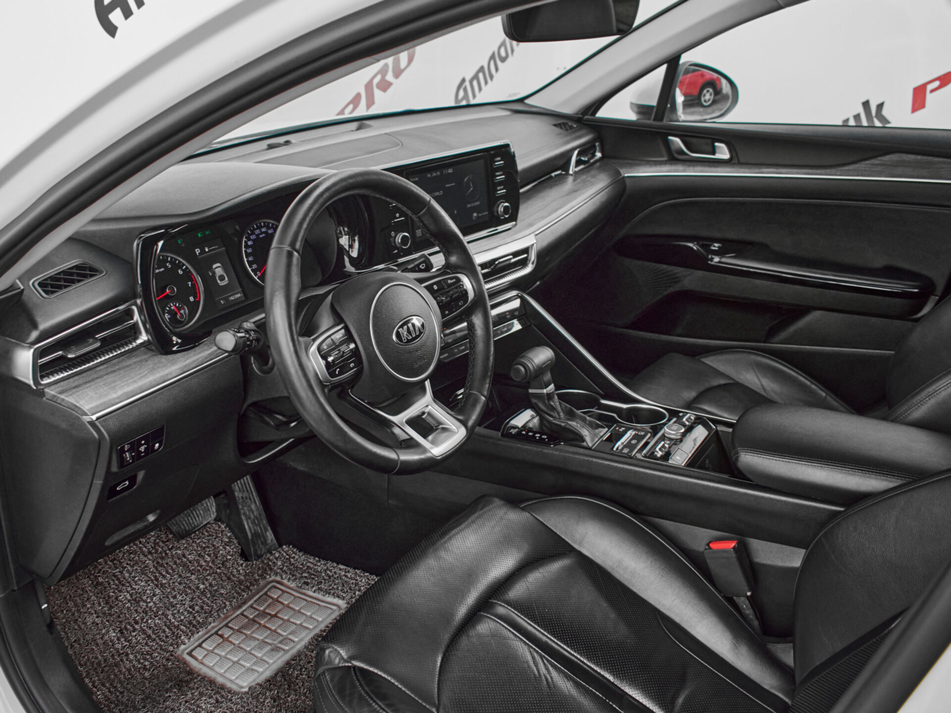 Купить Kia K5 2.5 AT (194 л.с.), 2020 в Екатеренбурге