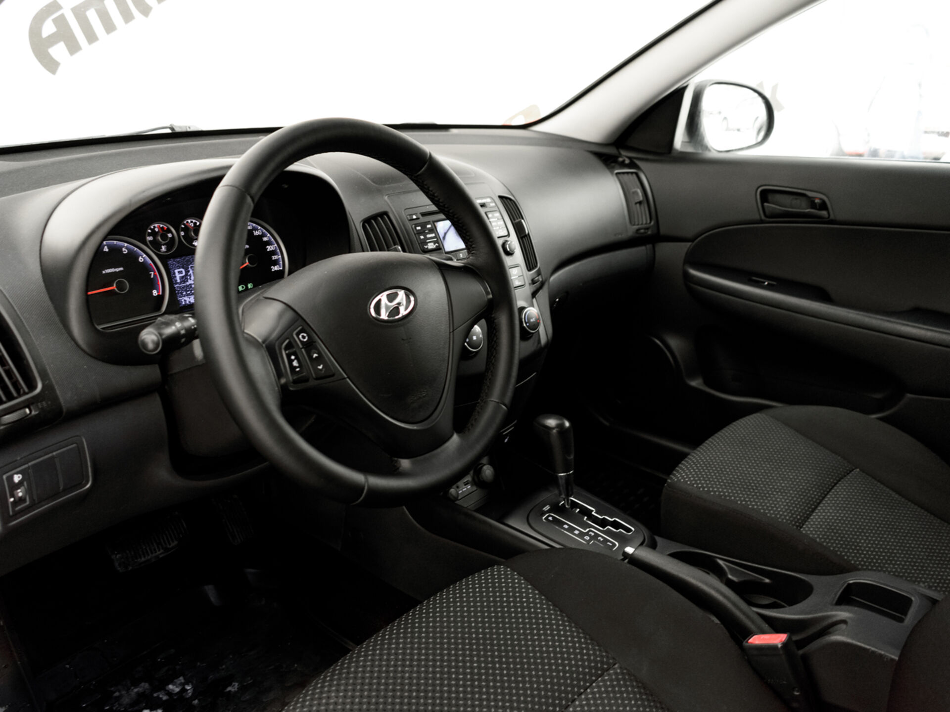 Купить Hyundai i30 1.6 AT (122 л.с.), 2010 в Екатеренбурге