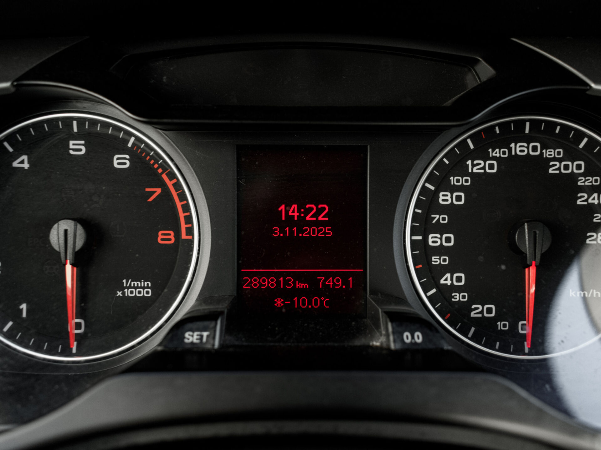 Купить Audi A4 1.8 MT (120 л.с.), 2011 в Екатеренбурге