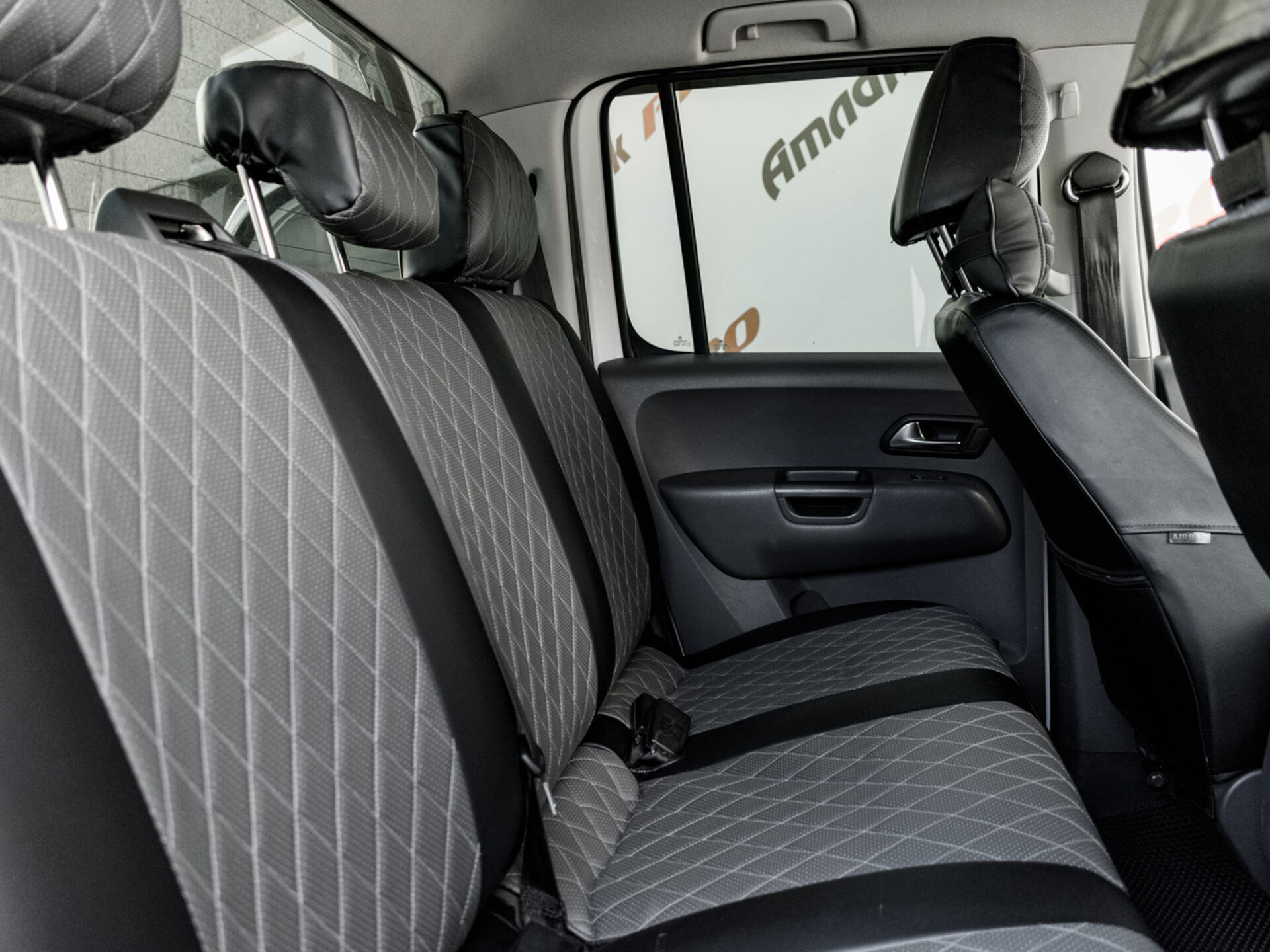 Купить Volkswagen Amarok full-time 2.0d AT (180 л.с.) 4WD, 2013 в Екатеренбурге