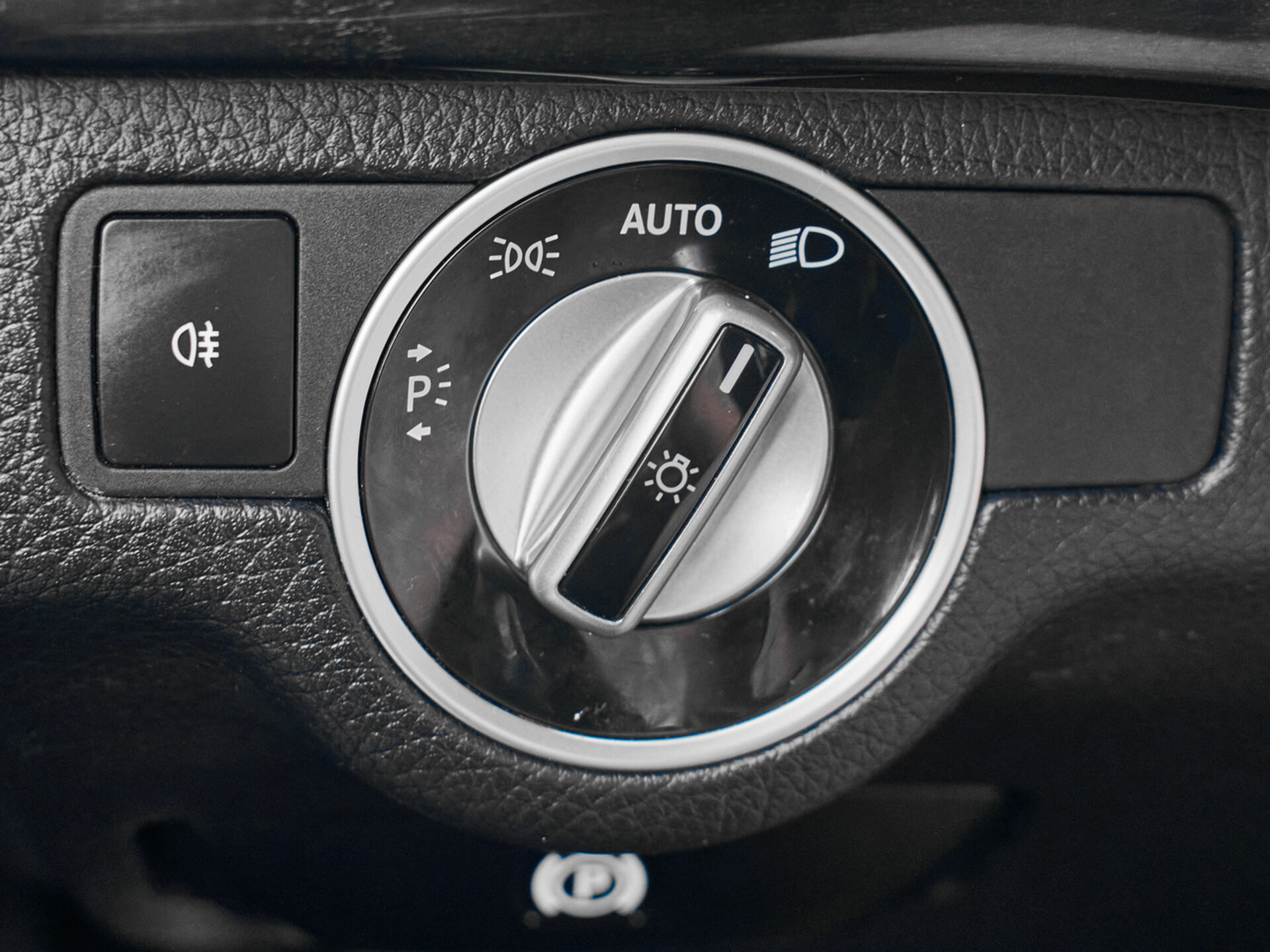Купить Mercedes-Benz GLK-Класс 250 2.0 AT (211 л.с.) 4WD, 2013 в Екатеренбурге