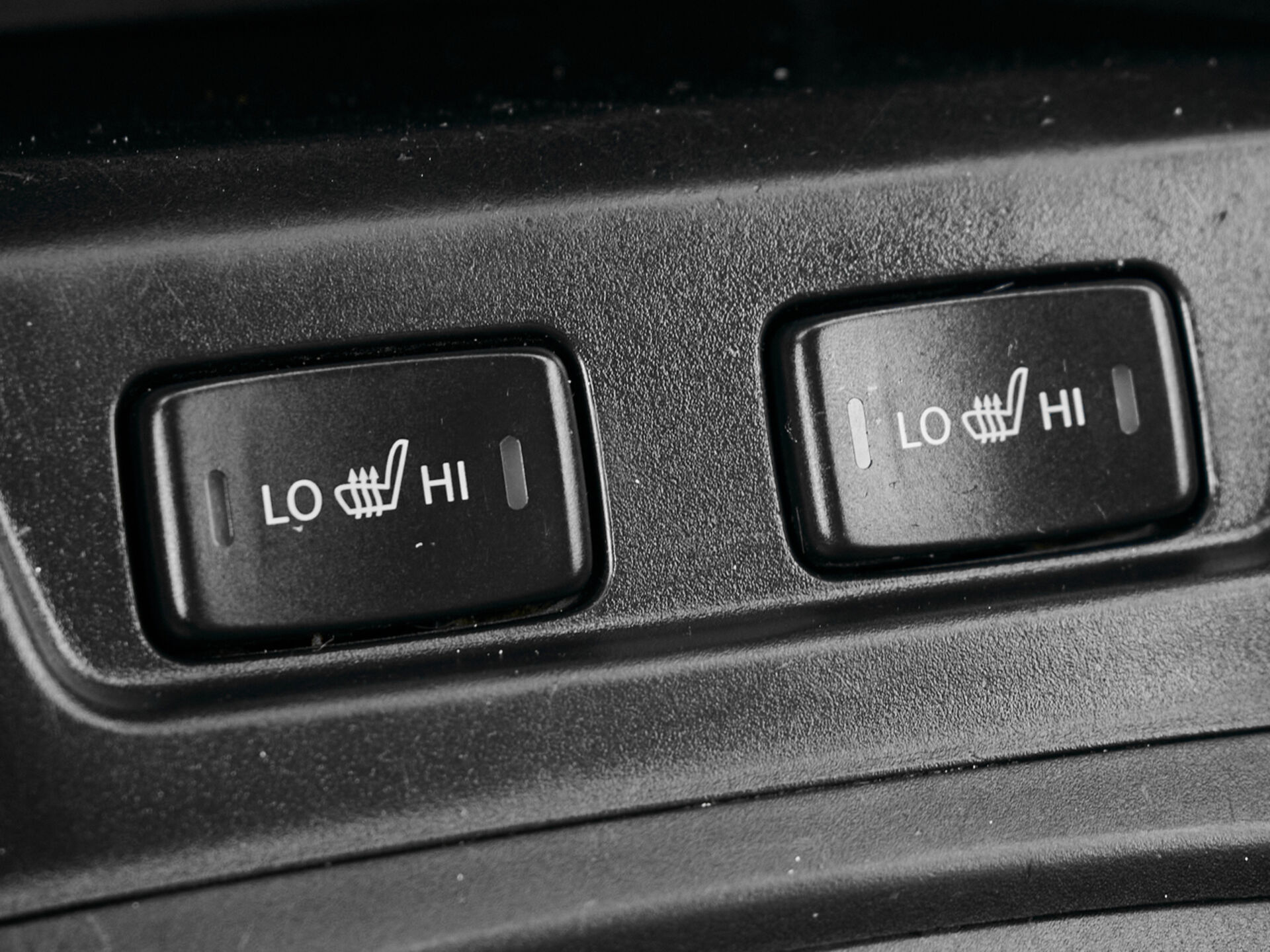 Купить Suzuki Vitara 1.6 AT (117 л.с.), 2016 в Екатеренбурге