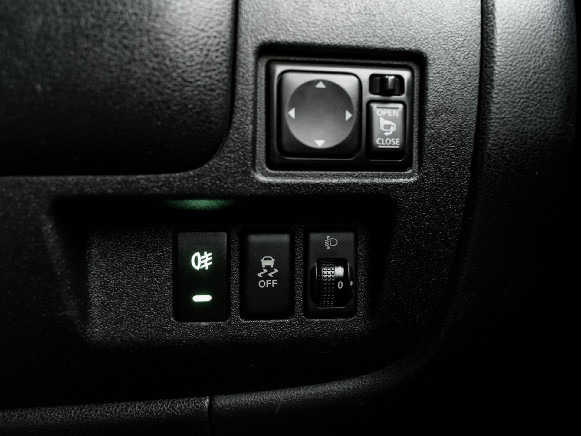 Купить Nissan March 1.2 CVT (79 л.с.), 2016 в Екатеренбурге