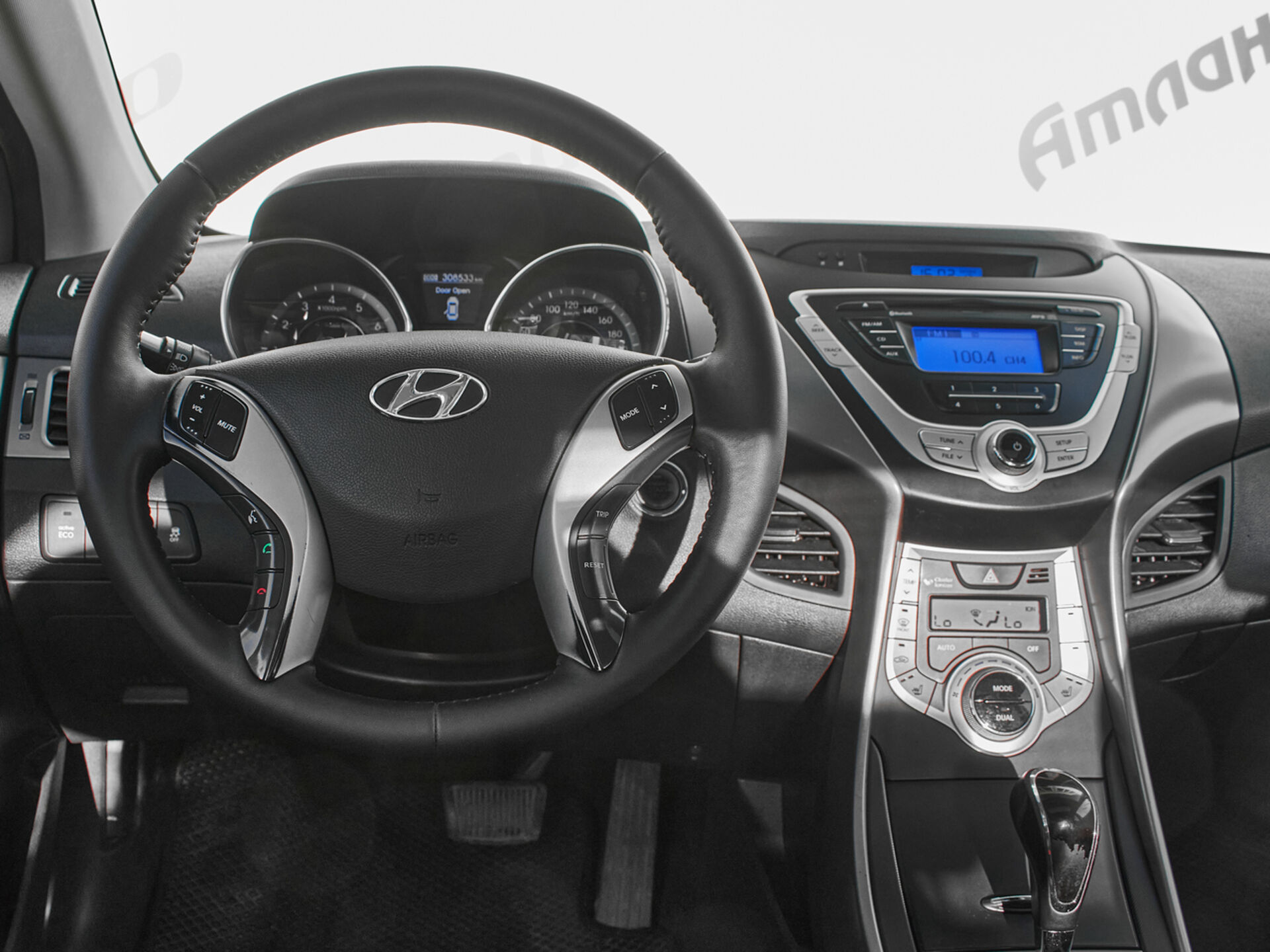 Купить Hyundai Avante 1.6 AT (140 л.с.), 2012 в Екатеренбурге