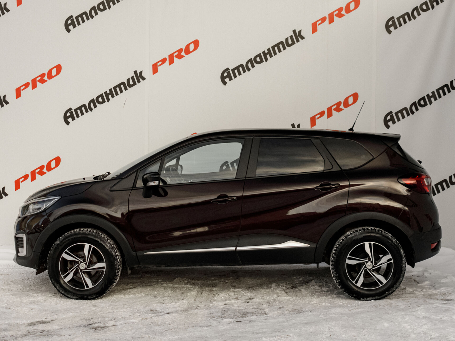 Купить Renault Kaptur 1.6 CVT (114 л.с.), 2019 в Екатеренбурге