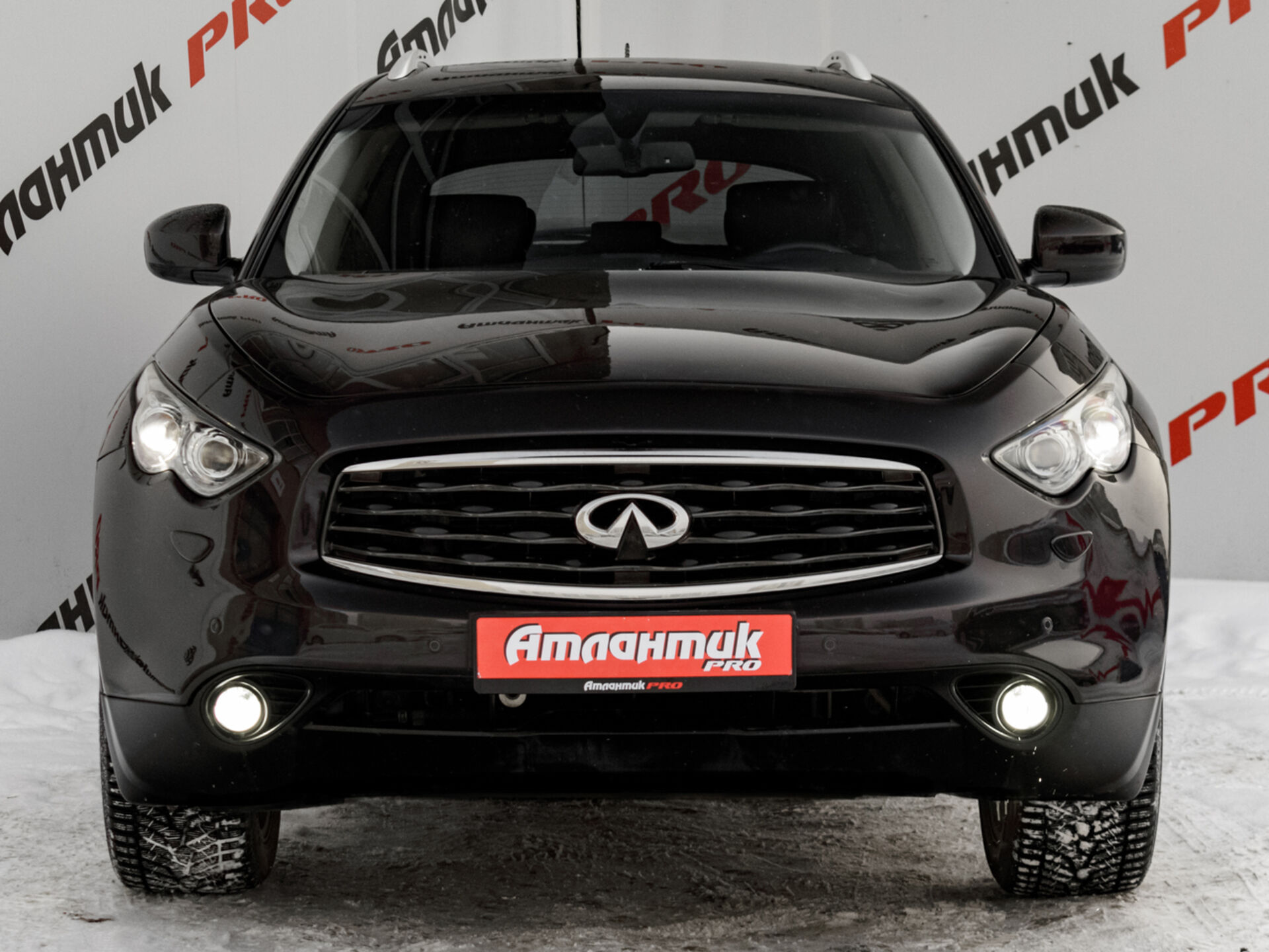 Купить Infiniti FX FX37 3.7 AT (333 л.с.) 4WD, 2010 в Екатеренбурге