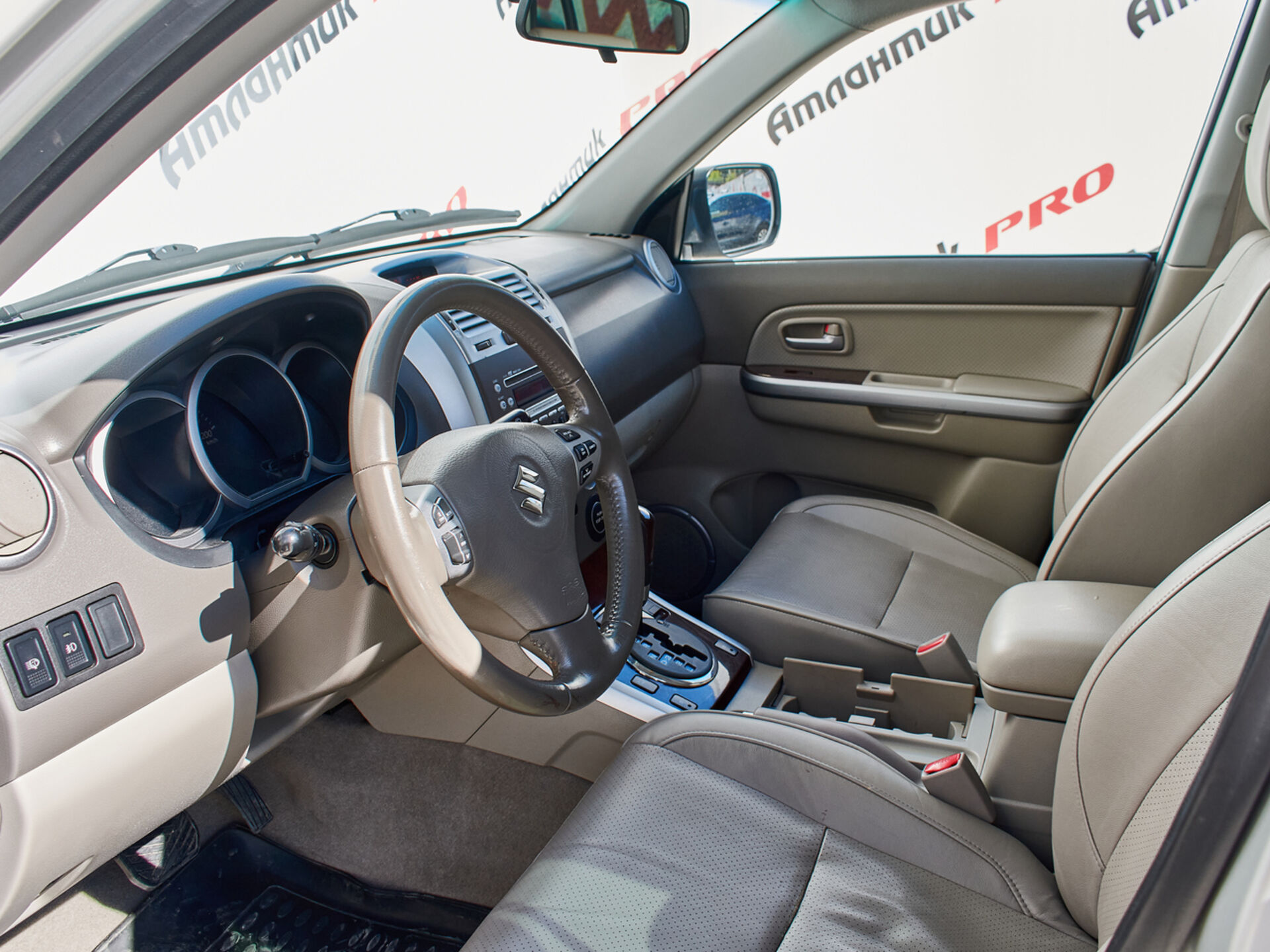 Купить Suzuki Grand Vitara 2.0 AT (140 л.с.) 4WD, 2008 в Екатеренбурге