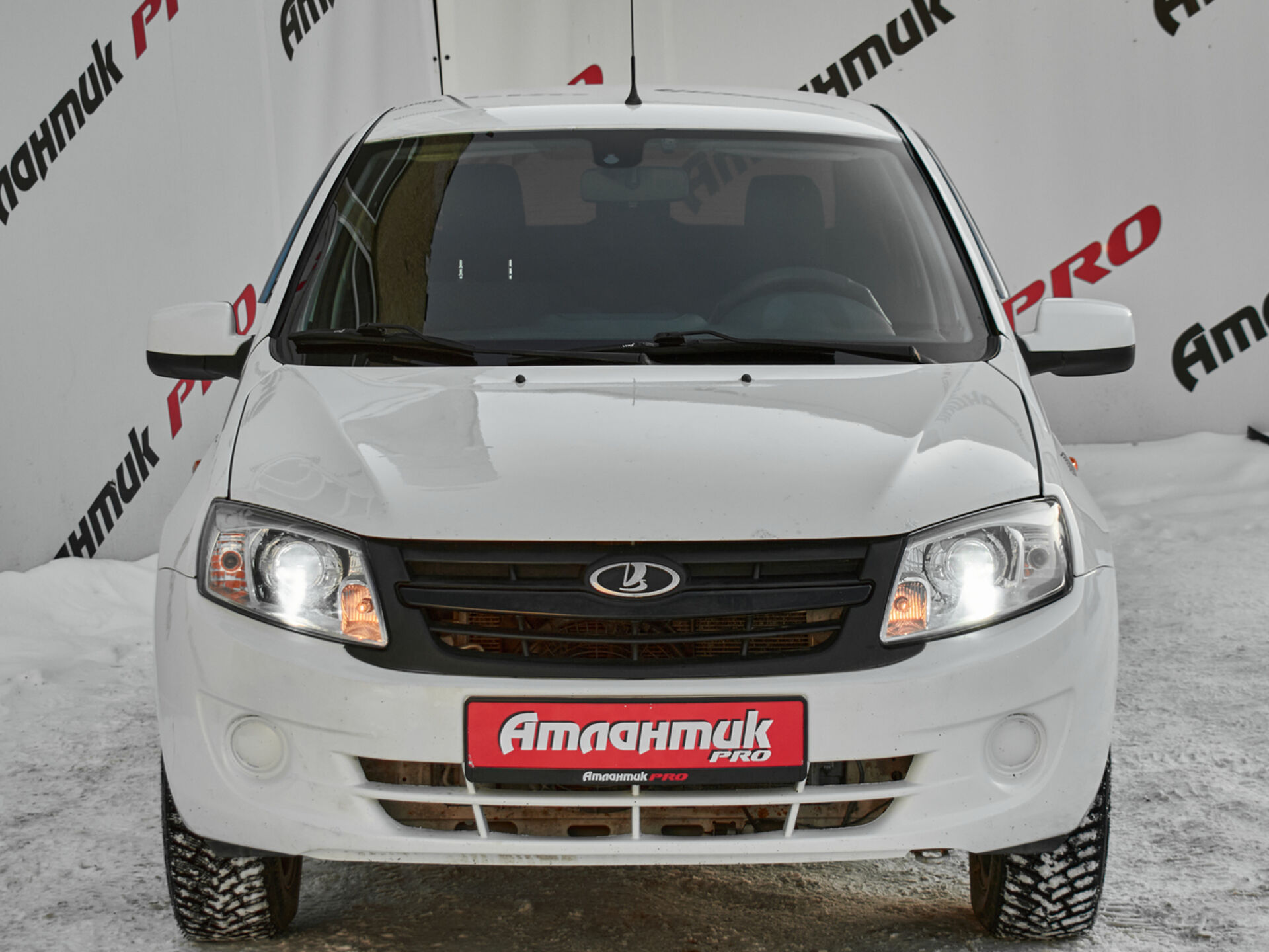 Купить Lada (ВАЗ) Granta 1.6 AT (98 л.с.), 2014 в Екатеренбурге