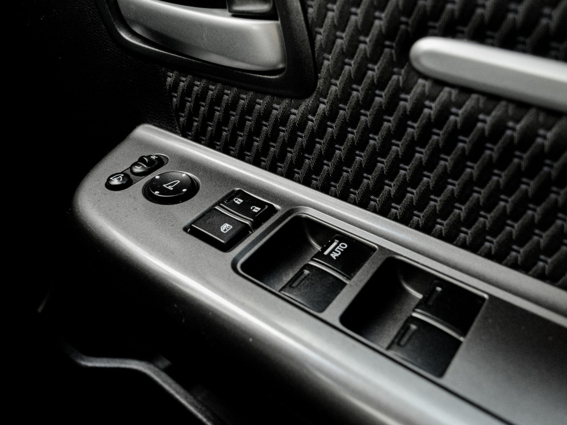 Купить Honda Stepwgn Spada 1.5 CVT (150 л.с.), 2015 в Екатеренбурге