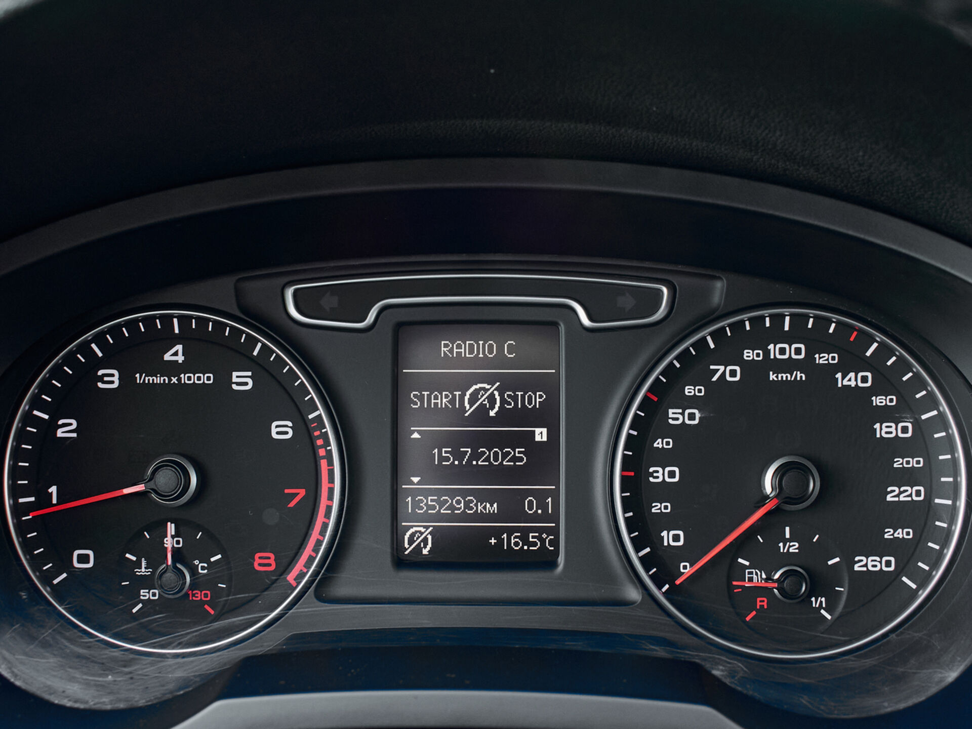 Купить Audi Q3 2.0 AMT (170 л.с.) 4WD, 2012 в Екатеренбурге