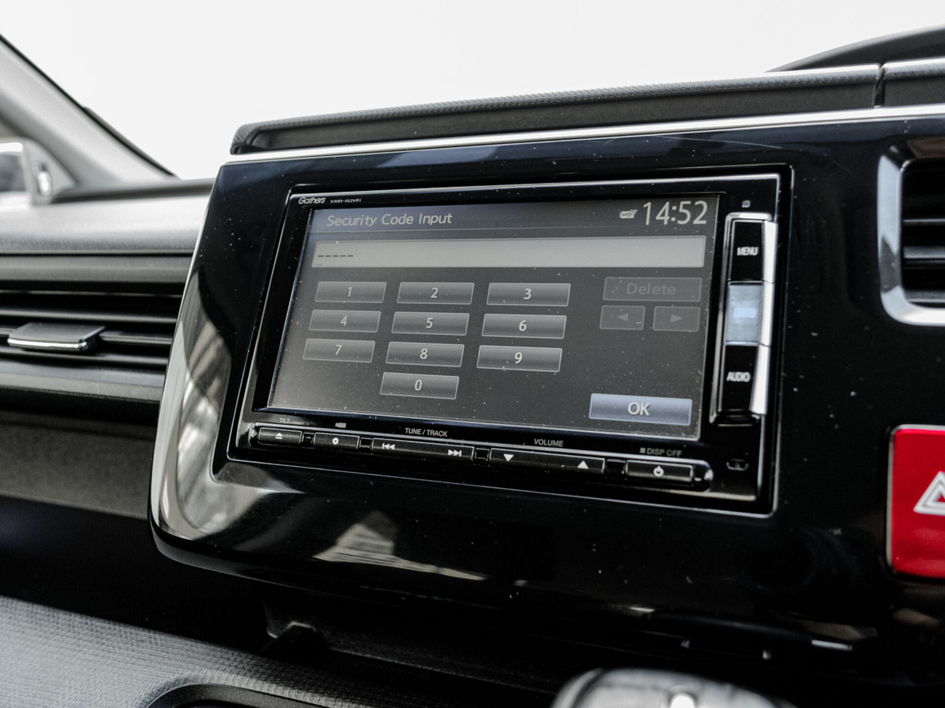 Купить Honda Stepwgn Spada 1.5 CVT (150 л.с.), 2015 в Екатеренбурге