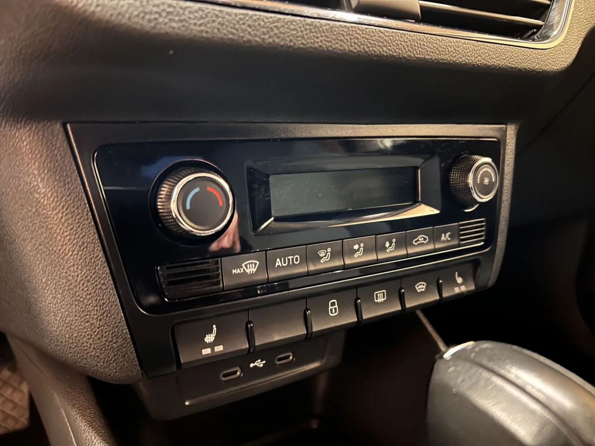 Volkswagen Polo 2020 16