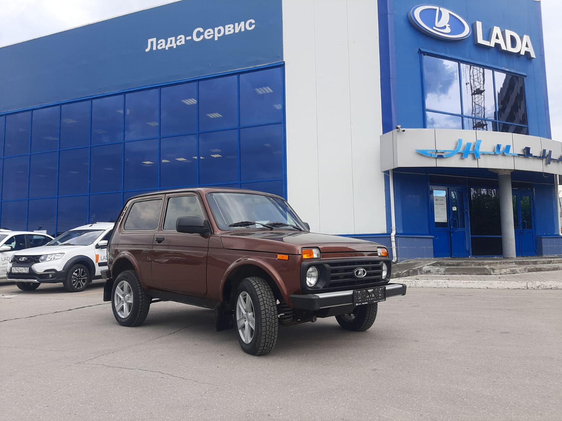 LADA 2121 за 719000 руб. - Автомобили с пробегом