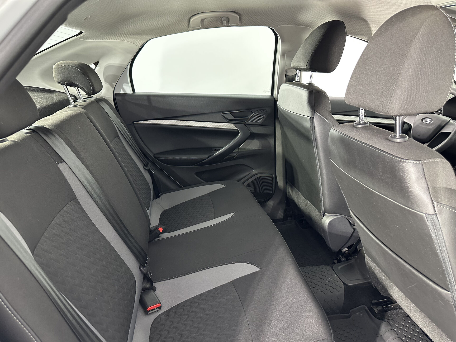 Lada Vesta Life 2023 г.в., 27 000 км.