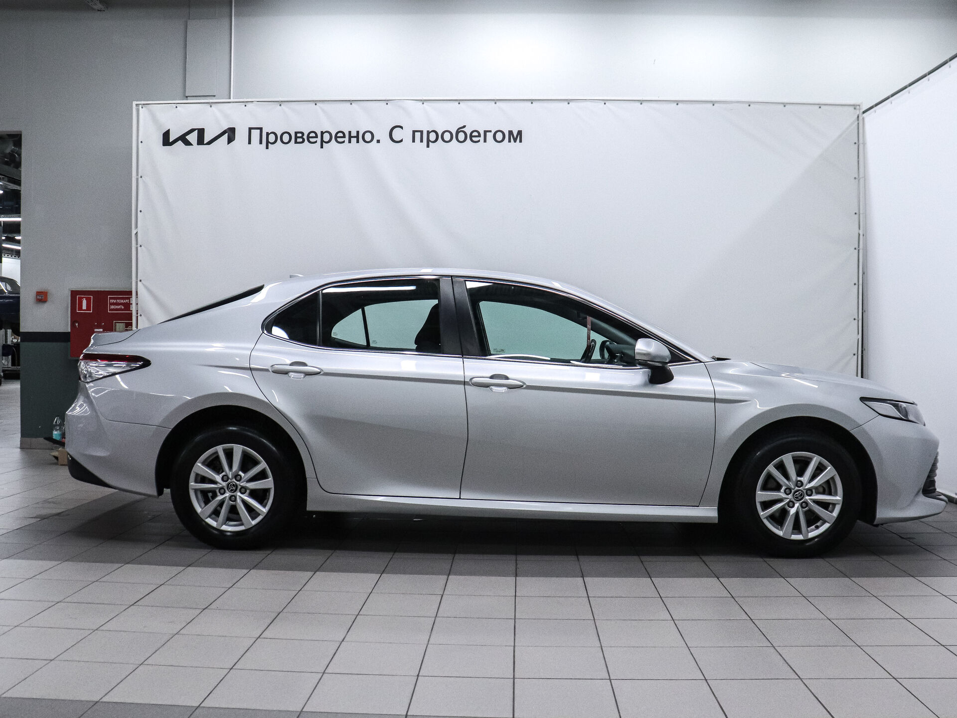Toyota Camry 2019 5