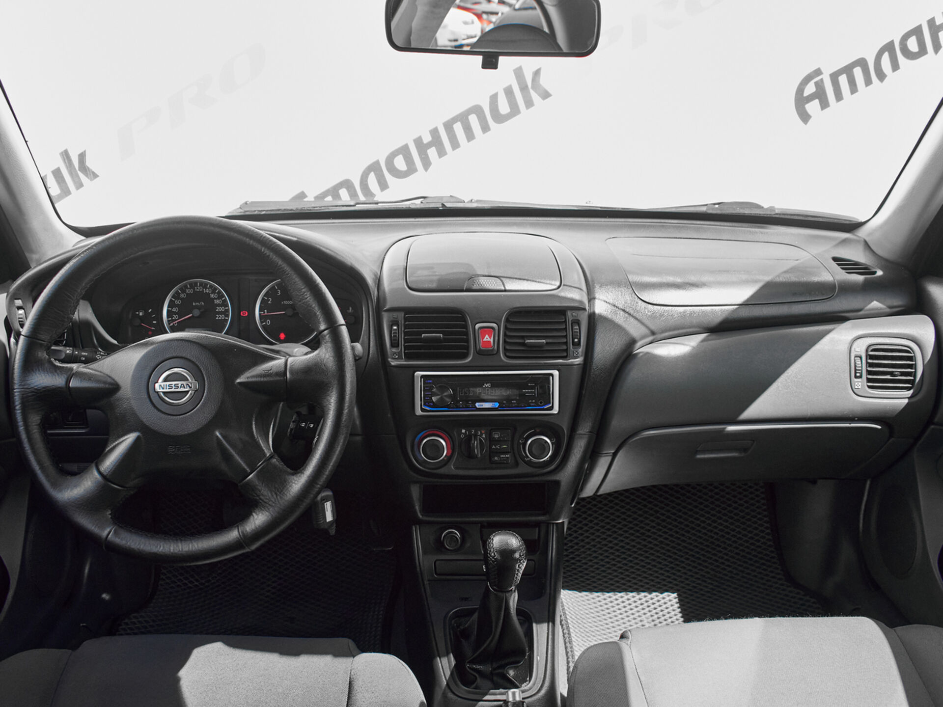 Купить Nissan Almera 1.8 MT (116 л.с.), 2004 в Екатеренбурге