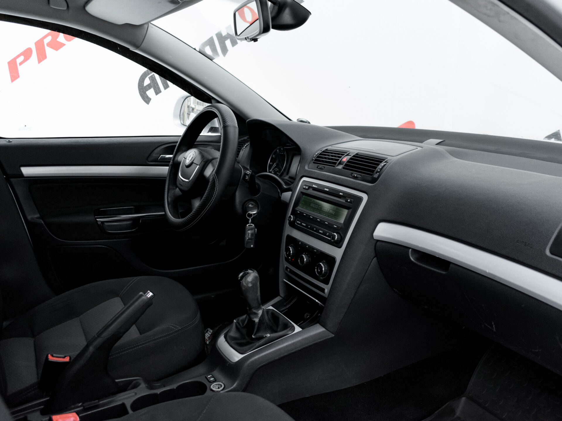 Купить Skoda Octavia 1.6 MT (102 л.с.), 2009 в Екатеренбурге