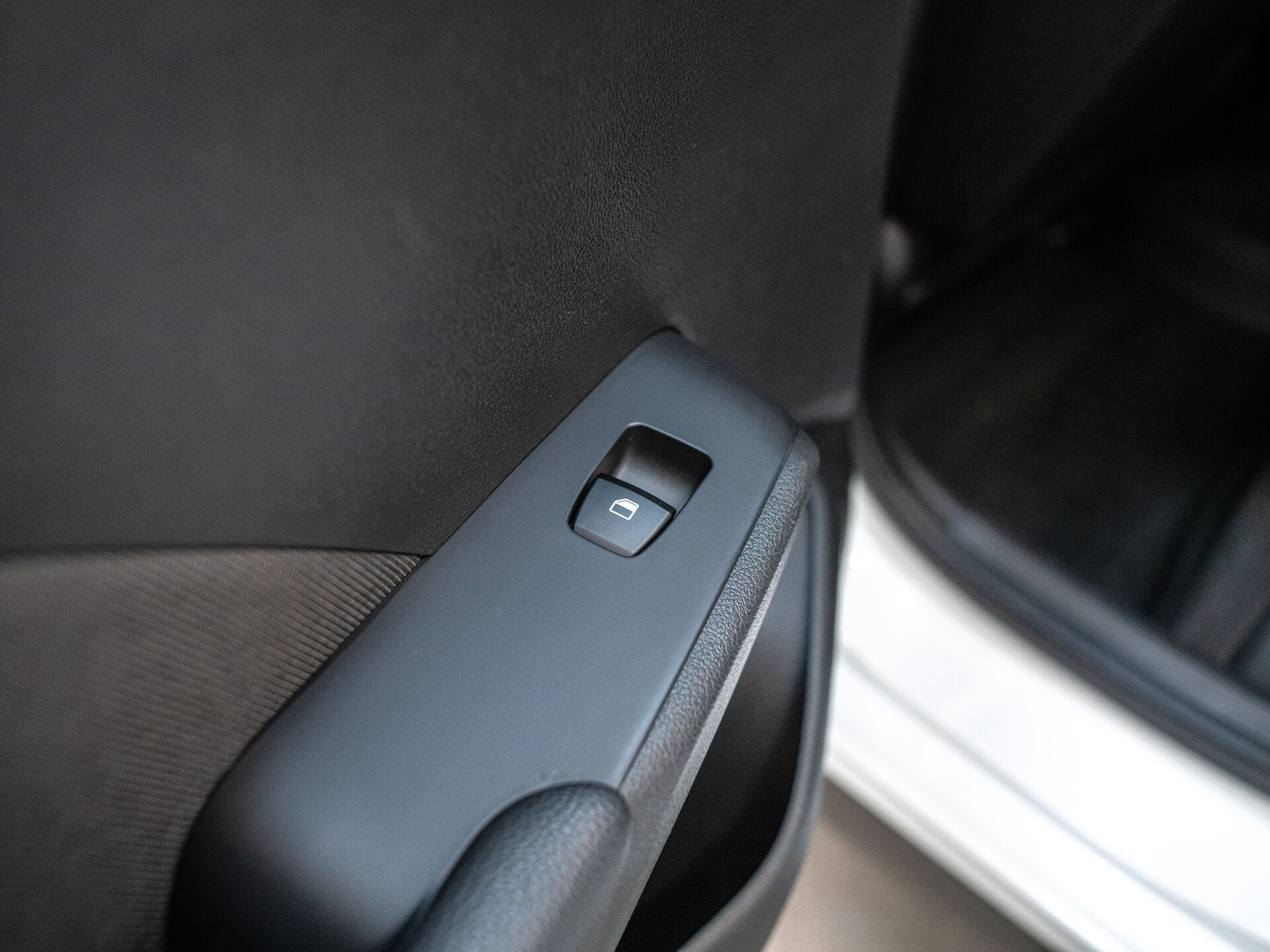 Hyundai Solaris 2018 25