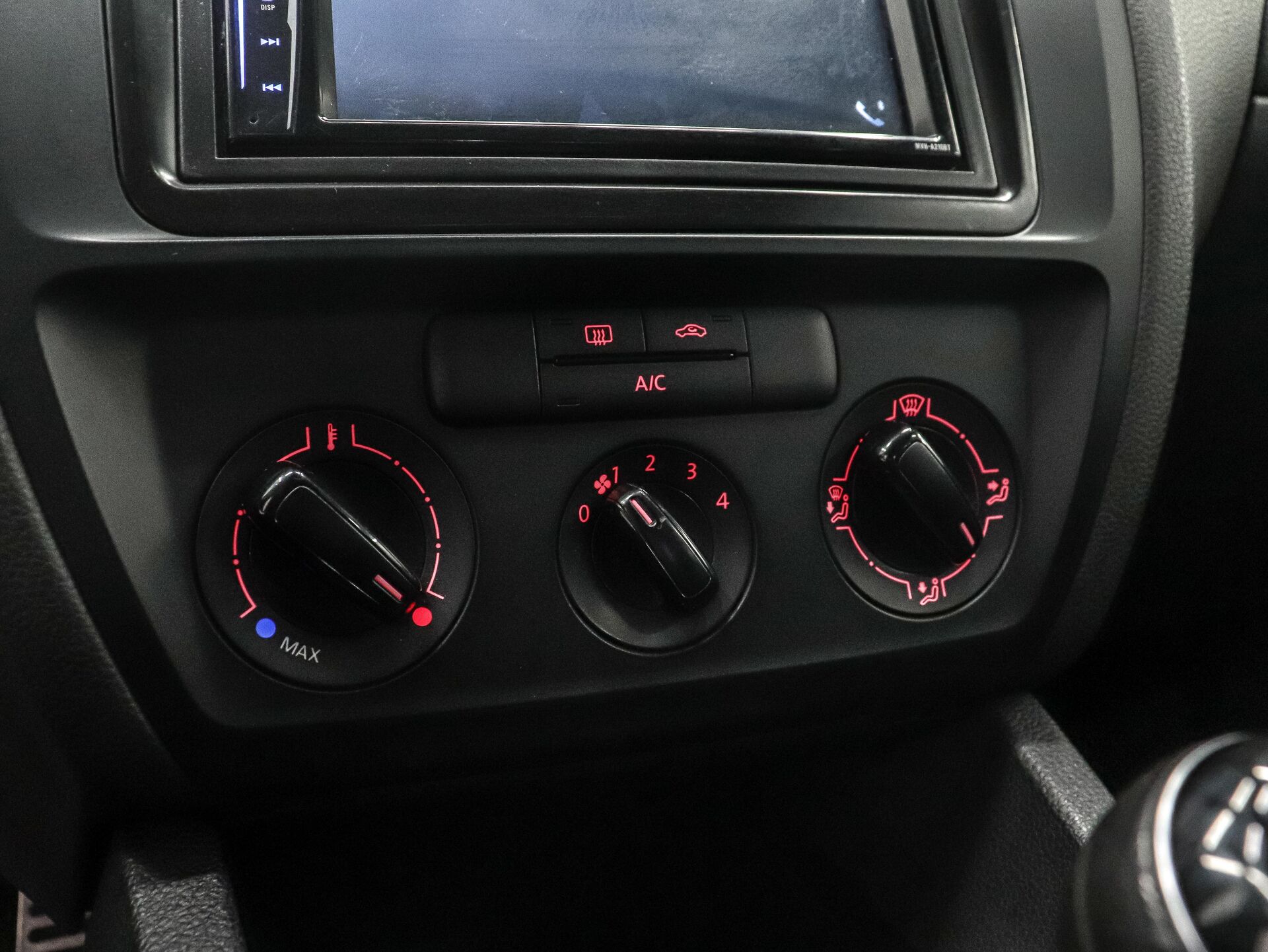 Volkswagen Jetta 2015 13