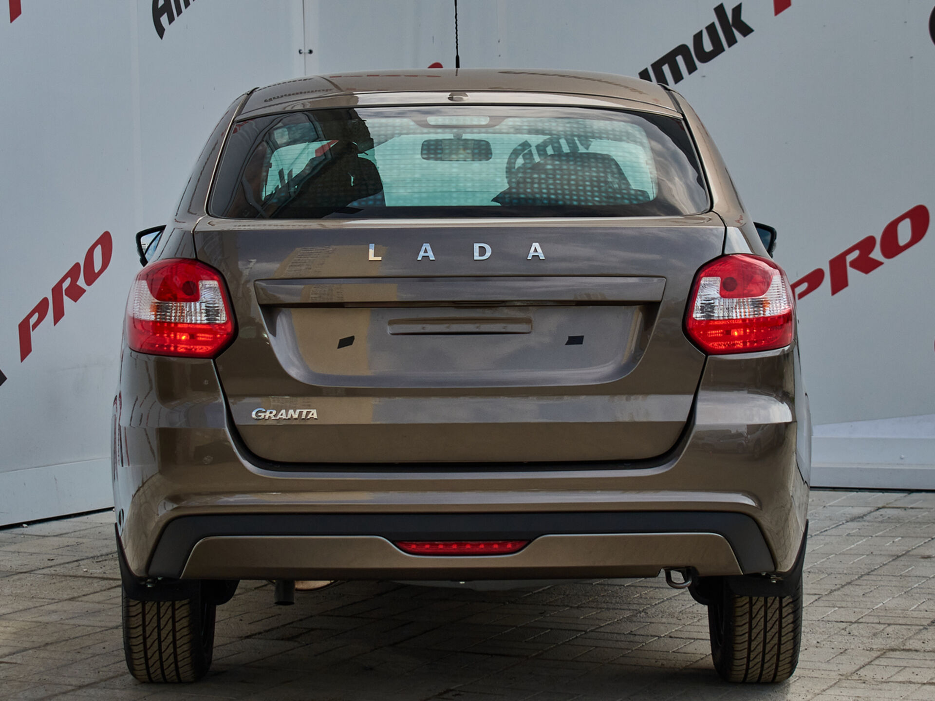 Купить Lada (ВАЗ) Granta 1.6 MT (90 л.с.), 2025 в Екатеренбурге