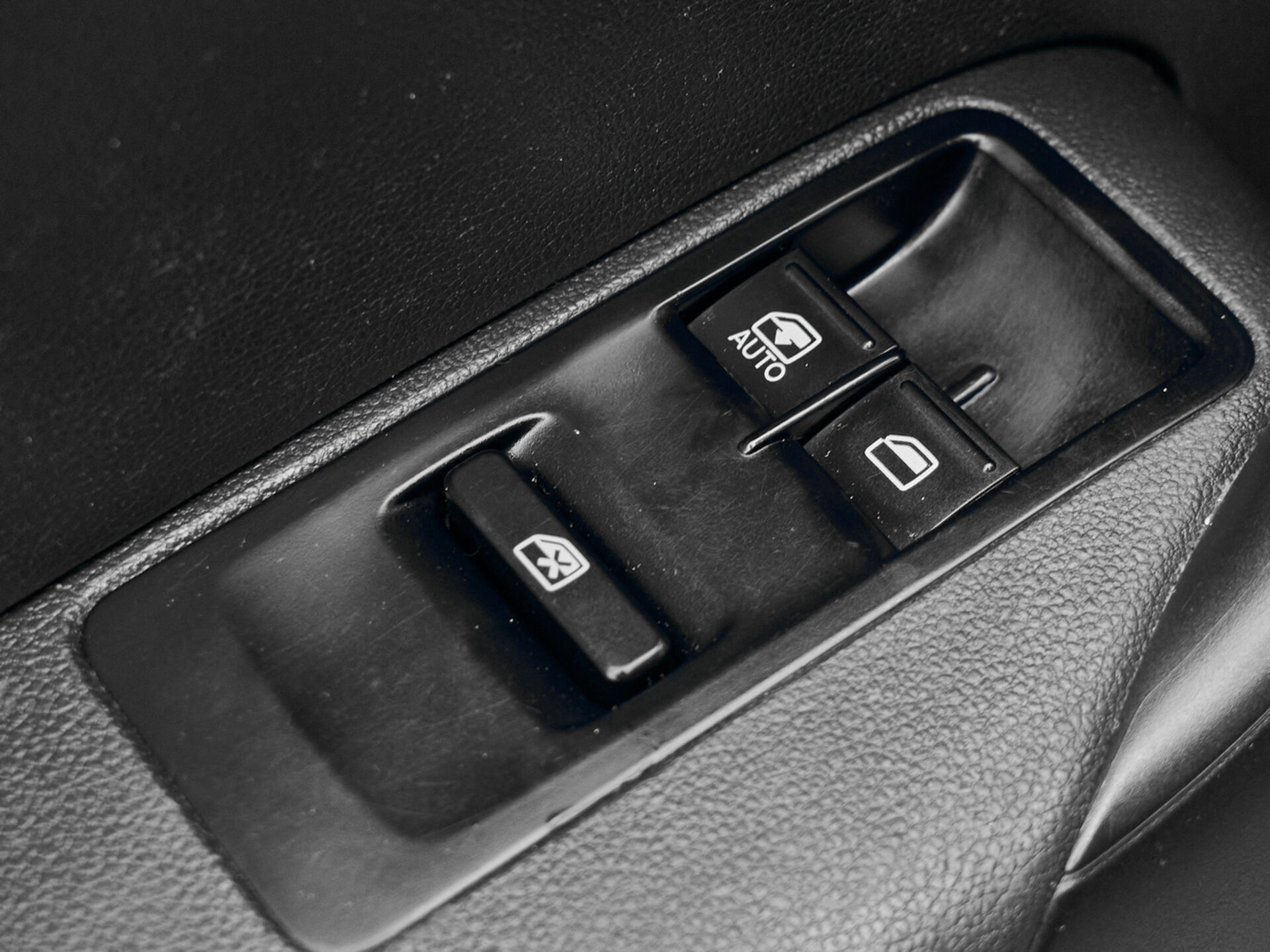 Купить Volkswagen Polo 1.6 AT (105 л.с.), 2011 в Екатеренбурге