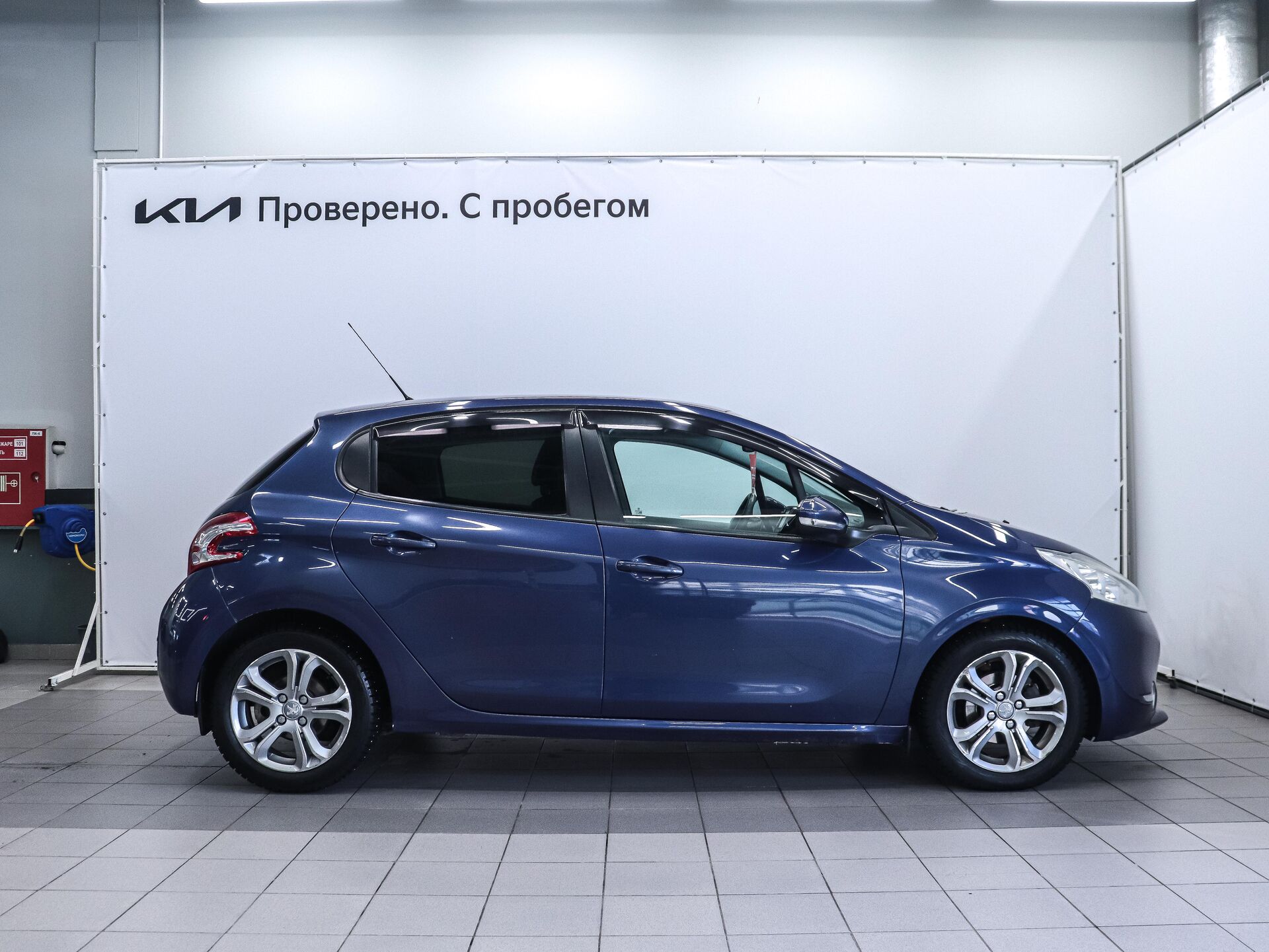 Peugeot 208 2013 5