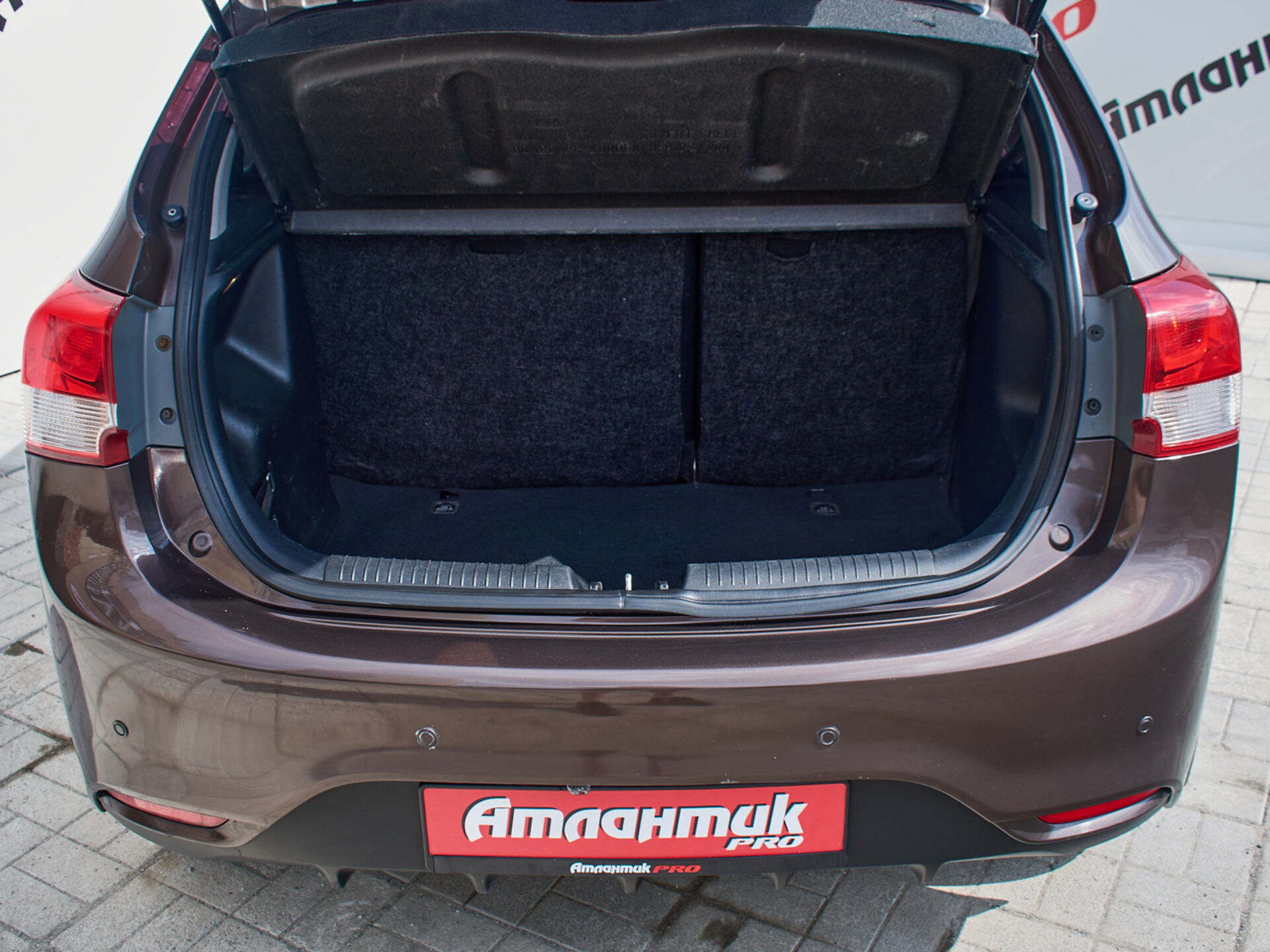 Купить Kia Rio 1.6 AT (123 л.с.), 2016 в Екатеренбурге