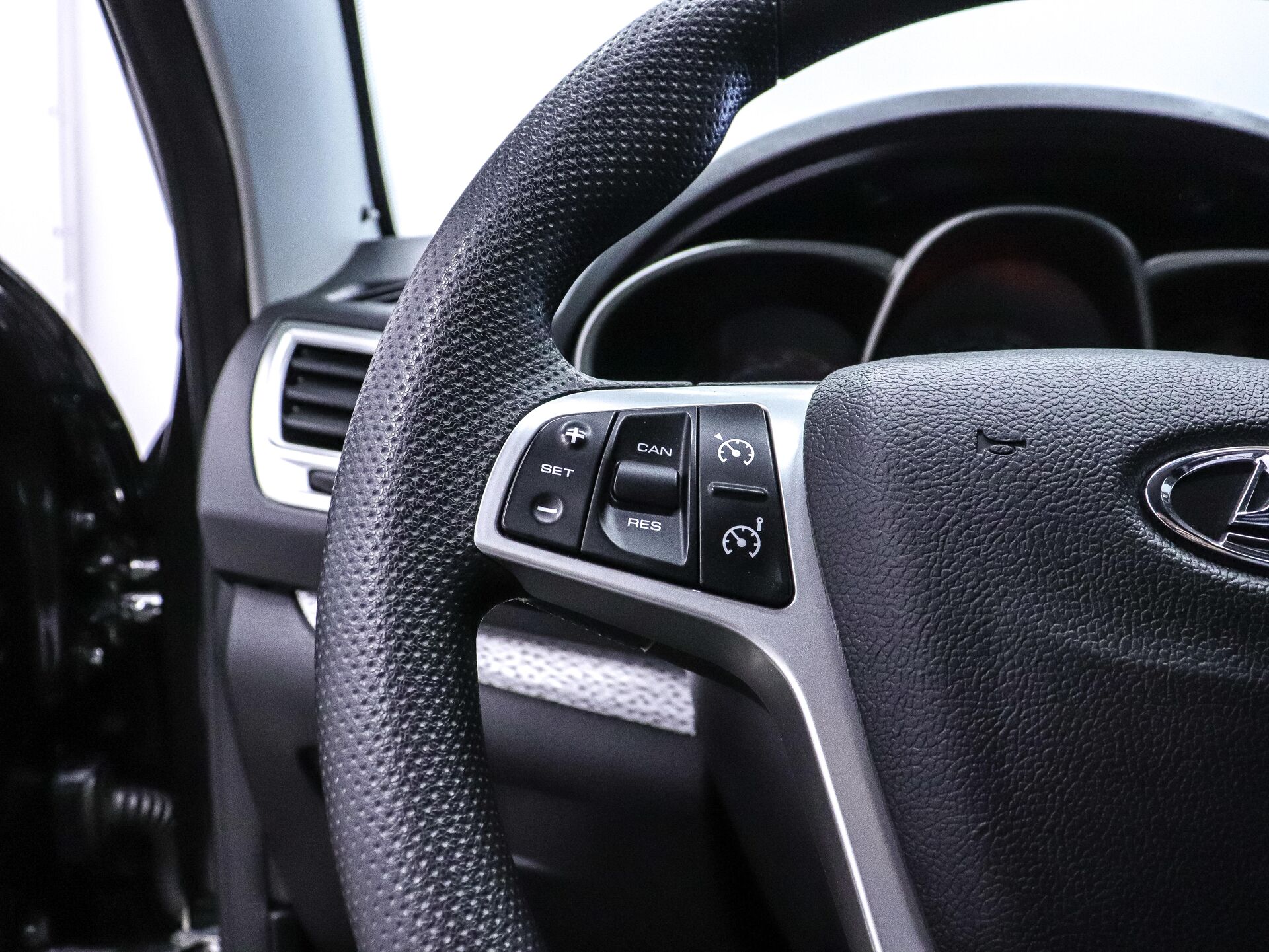 LADA (ВАЗ) Vesta 2018 11