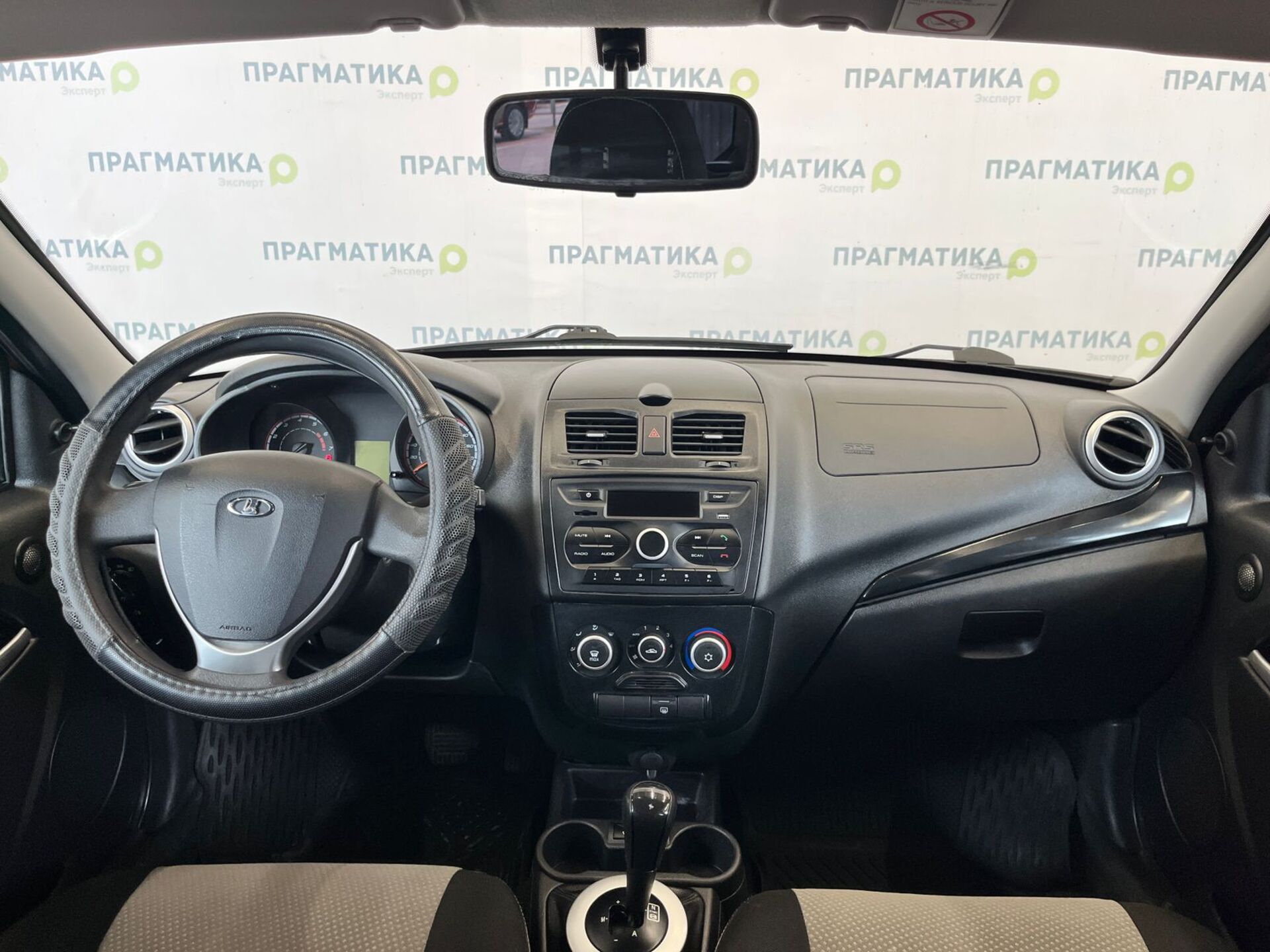 Lada Kalina None 2015 г.в., 115 000 км.