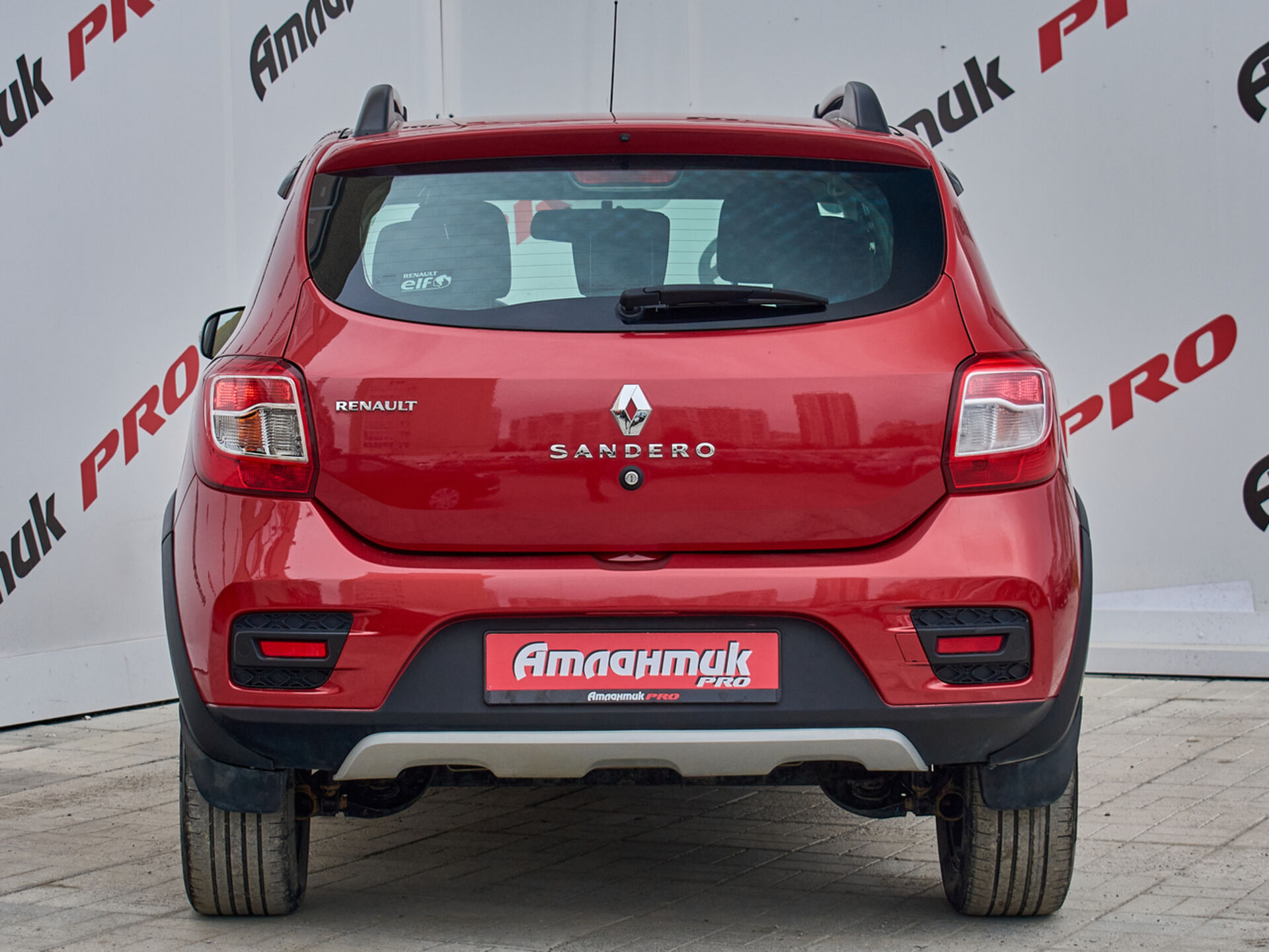 Купить Renault Sandero Stepway 1.6 MT (113 л.с.), 2018 в Екатеренбурге