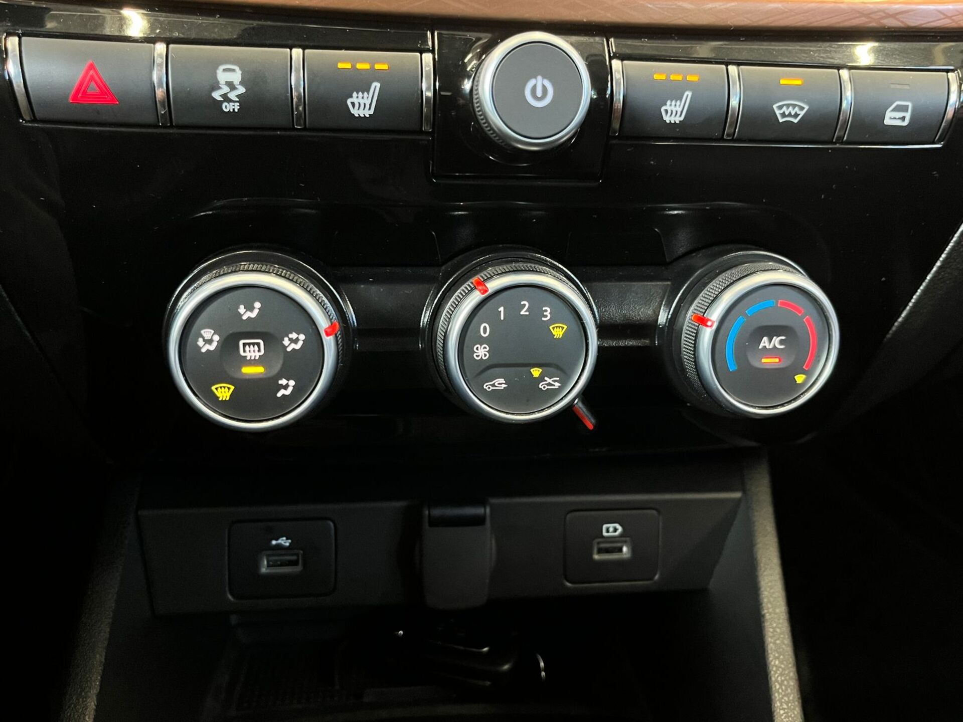 Lada Vesta Enjoy'24 2024 г.в., 14 800 км.