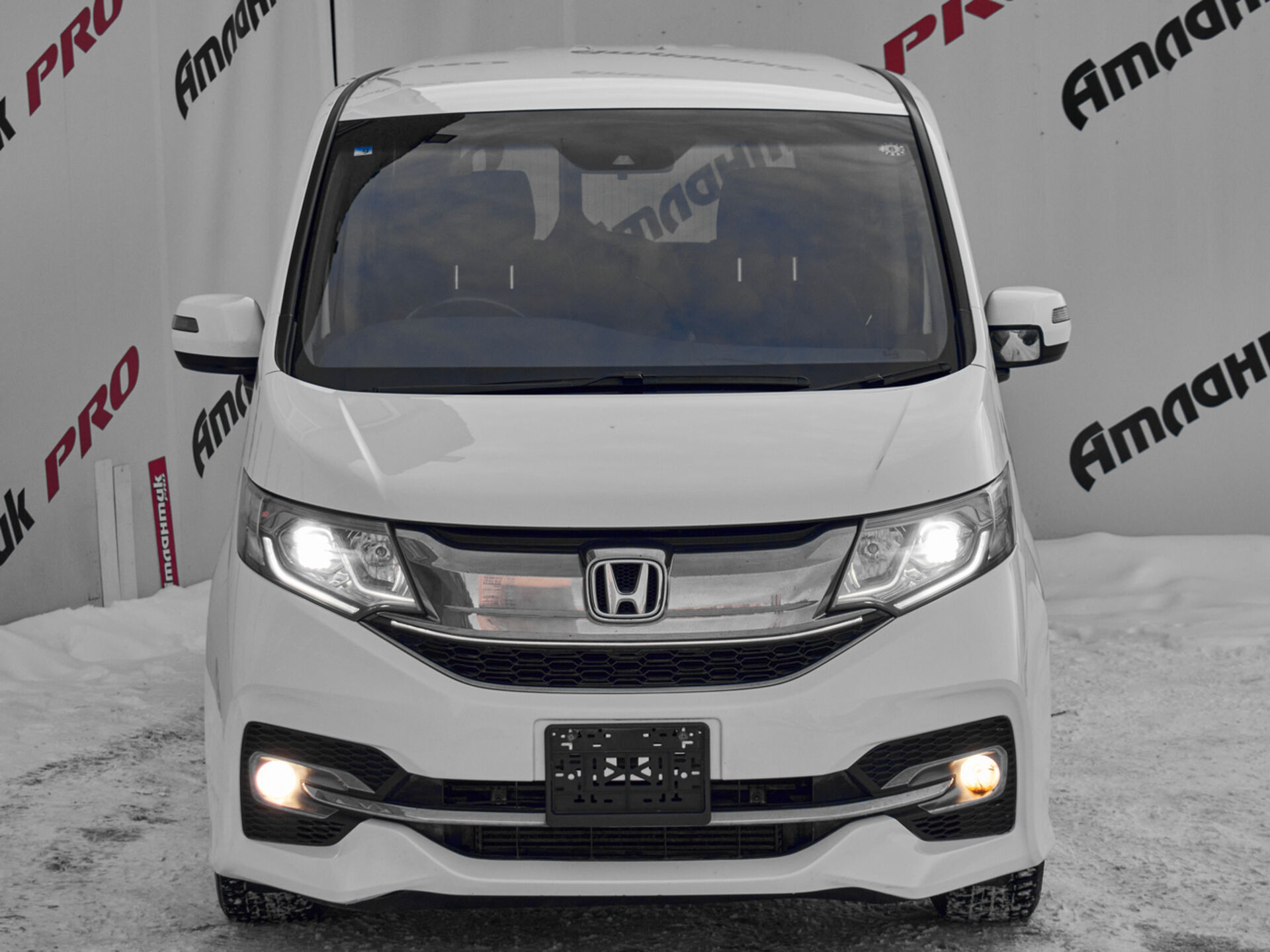 Купить Honda Stepwgn Spada 1.5 CVT (150 л.с.) 4WD, 2016 в Екатеренбурге