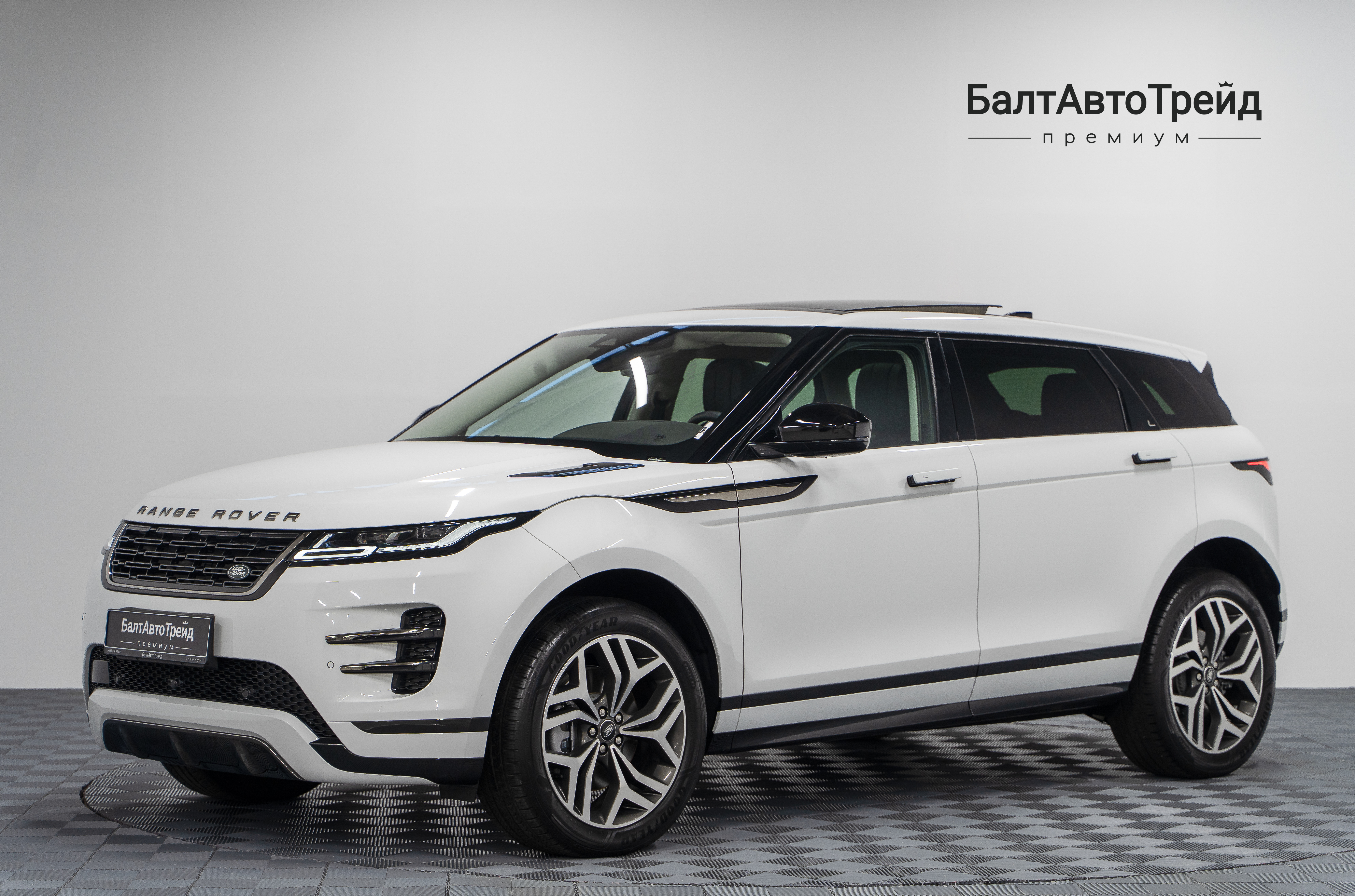 Купить авто с пробегом Land Rover Range Rover Evoque P250 MHEV Long 2.0 AT (249 л.с.) 4WD в БалтАвтоТрейд-М