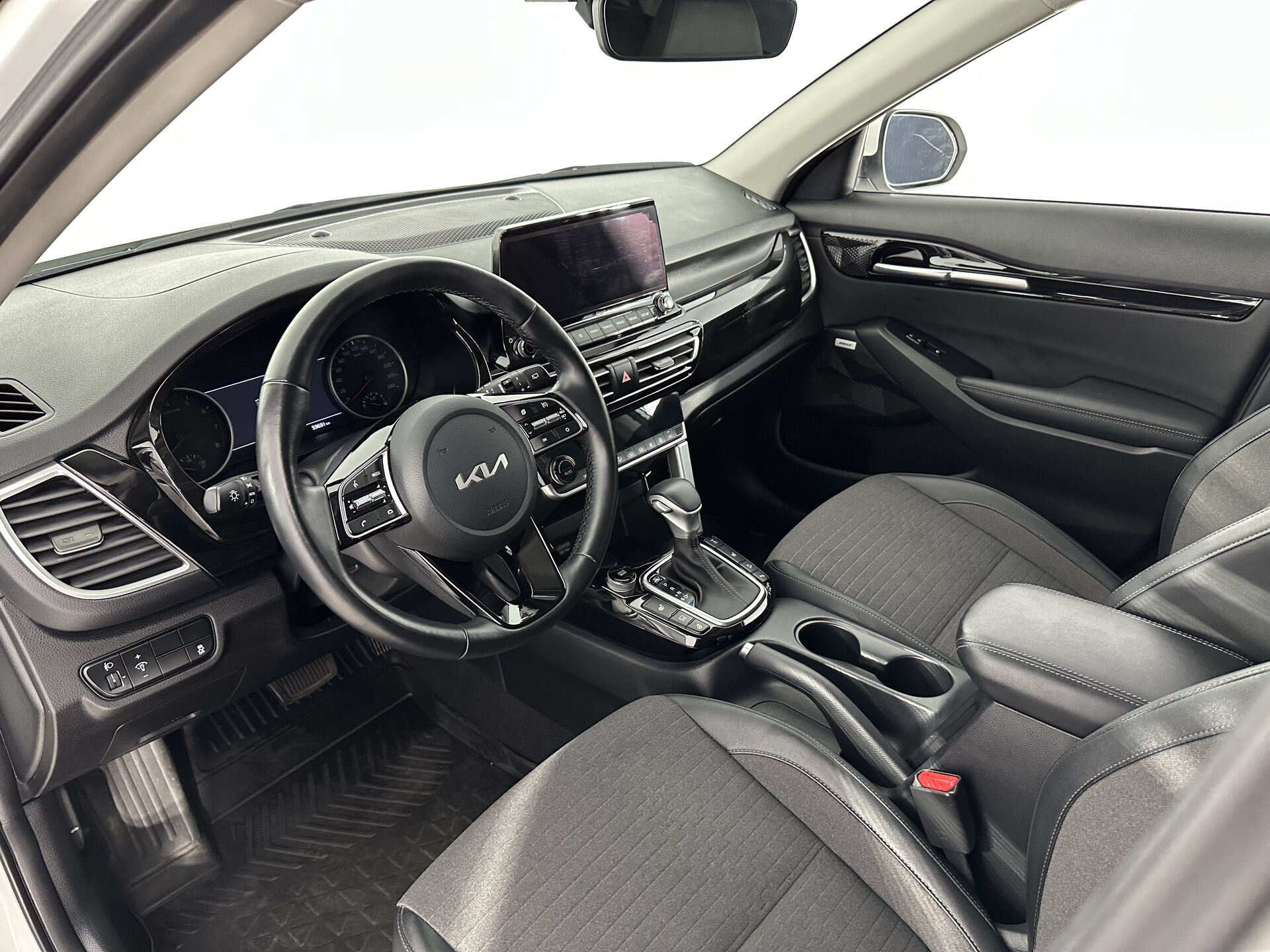 Kia Seltos Prestige 2022 г.в., 60 000 км.