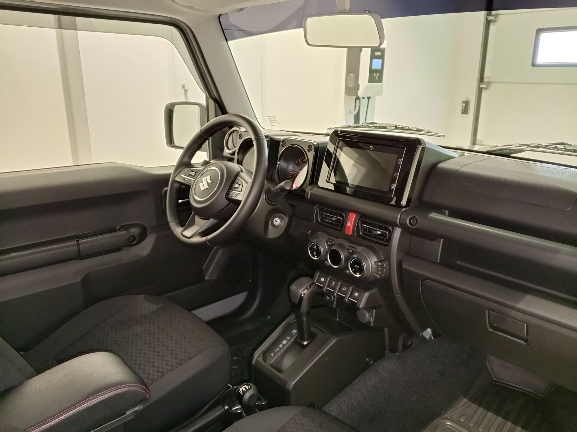 Suzuki Jimny, 323880000000₽ - вид 12
