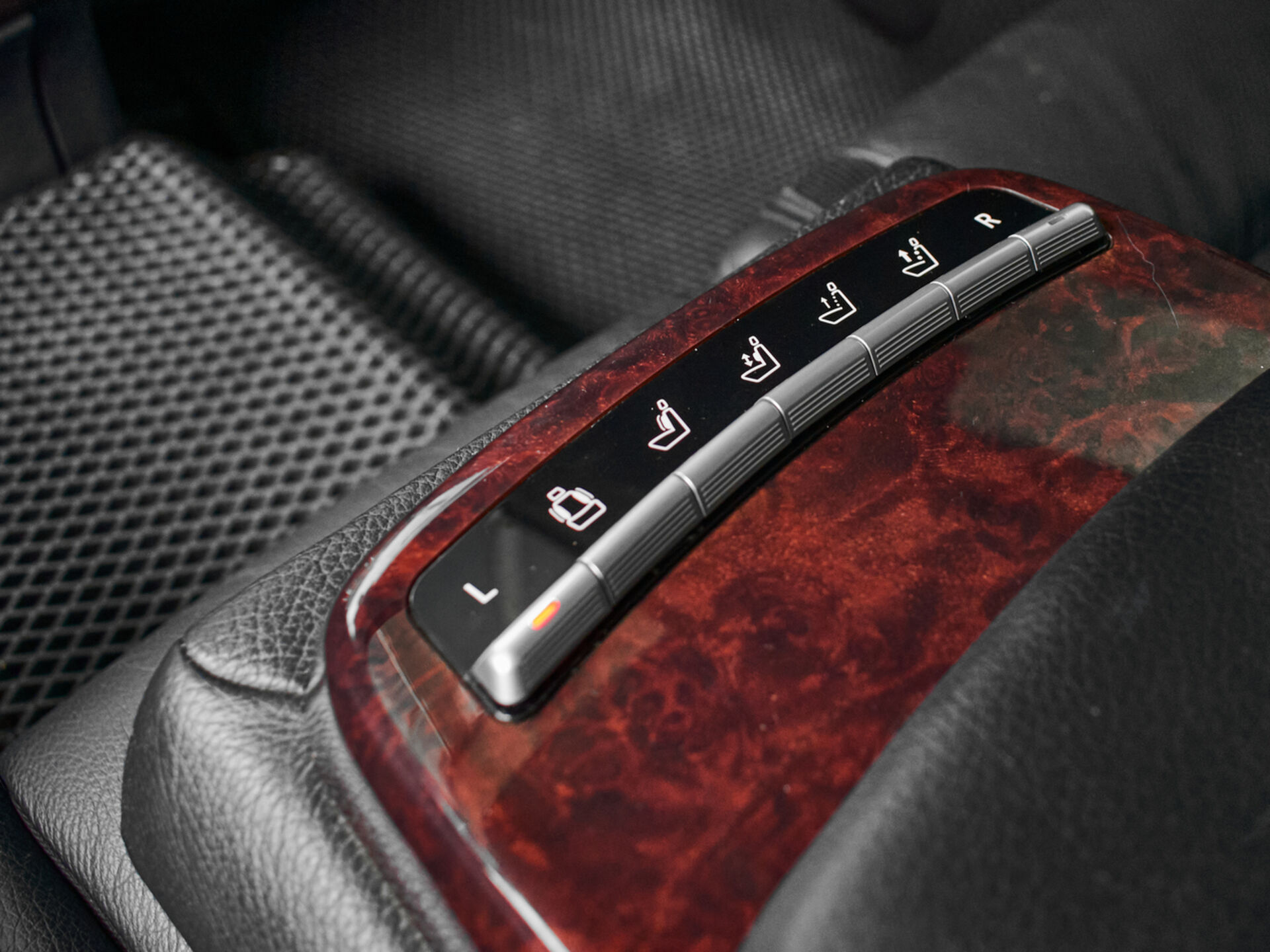 Купить Mercedes-Benz S-Класс 350 3.5 AT (272 л.с.) 4WD, 2010 в Екатеренбурге