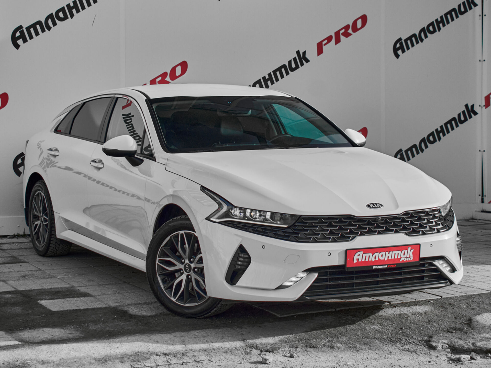 Купить Kia K5 2.5 AT (194 л.с.), 2020 в Екатеренбурге