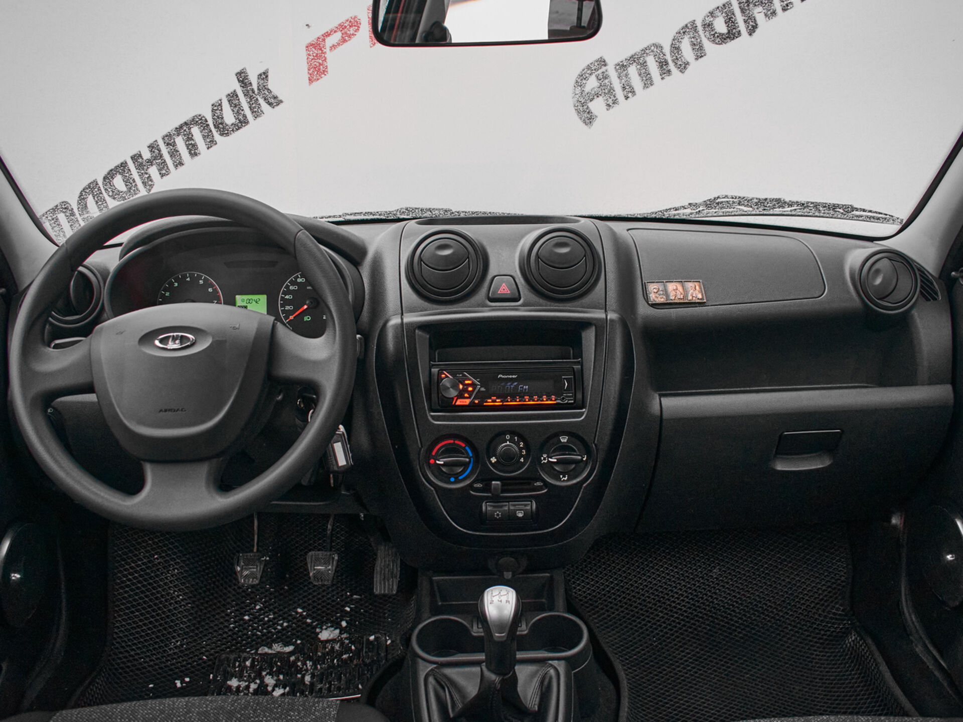 Купить Lada (ВАЗ) Granta 1.6 MT (87 л.с.), 2018 в Екатеренбурге