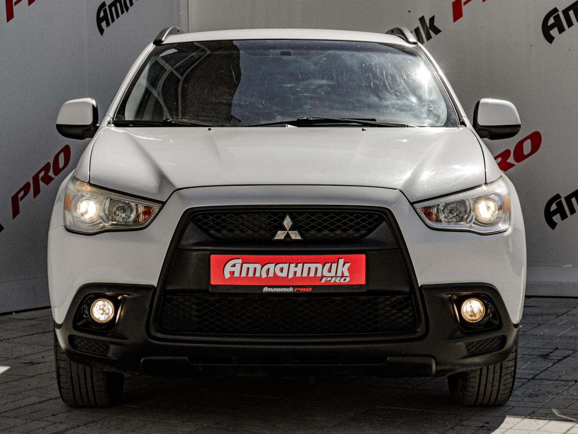 Купить Mitsubishi ASX 1.6 MT (117 л.с.), 2011 в Екатеренбурге