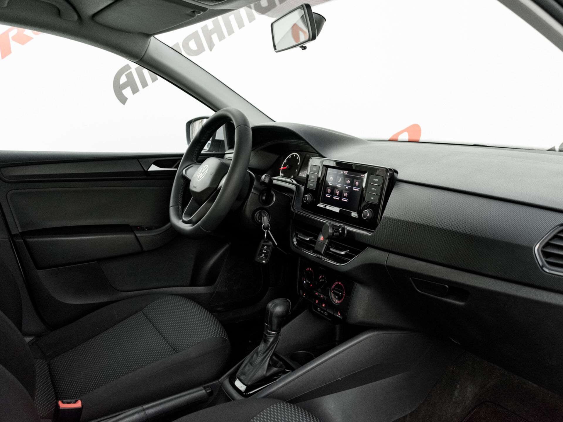Купить Volkswagen Polo 1.6 AT (110 л.с.), 2021 в Екатеренбурге