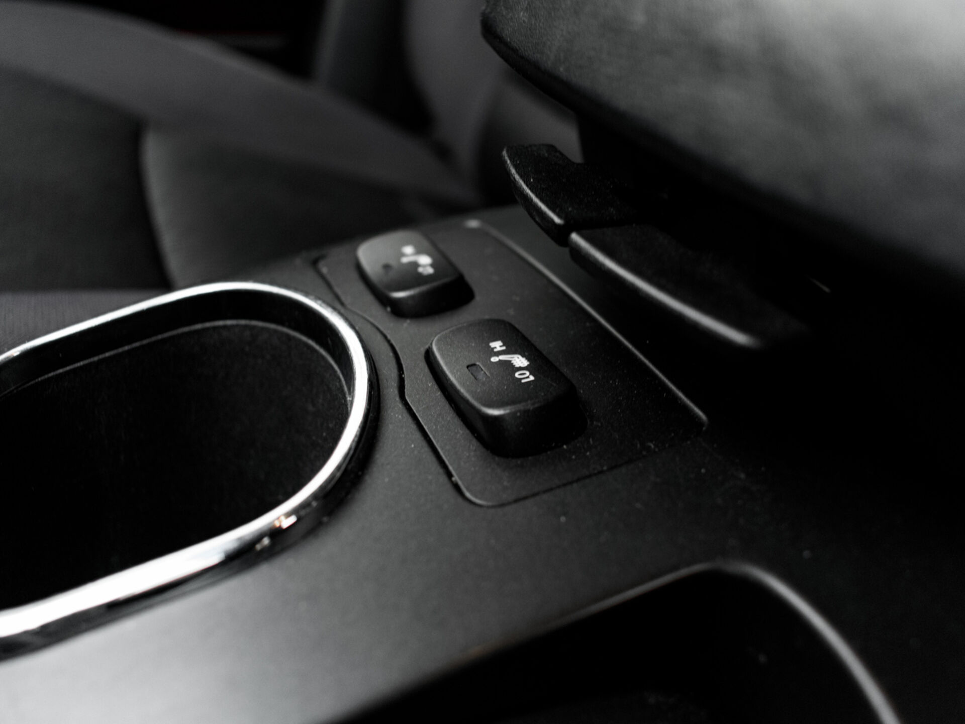 Купить SsangYong Actyon 2.0 AT (149 л.с.), 2014 в Екатеренбурге