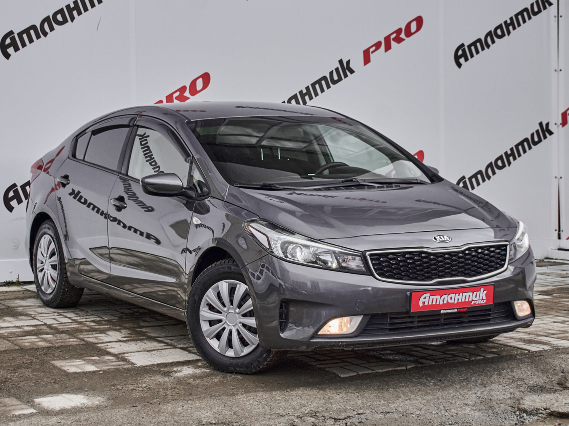 Купить Kia Cerato 1.6 AT (130 л.с.), 2017 в Екатеренбурге