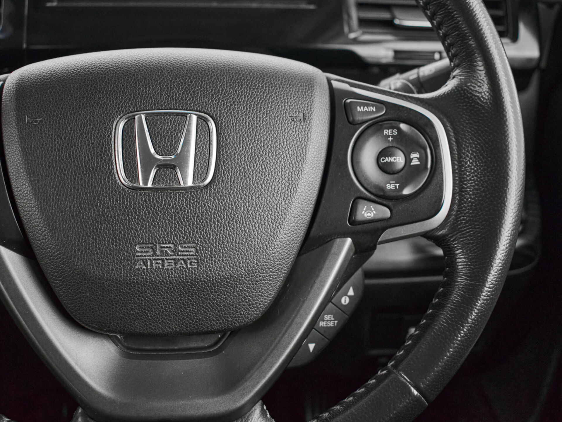 Купить Honda Stepwgn Spada 1.5 CVT (150 л.с.) 4WD, 2016 в Екатеренбурге