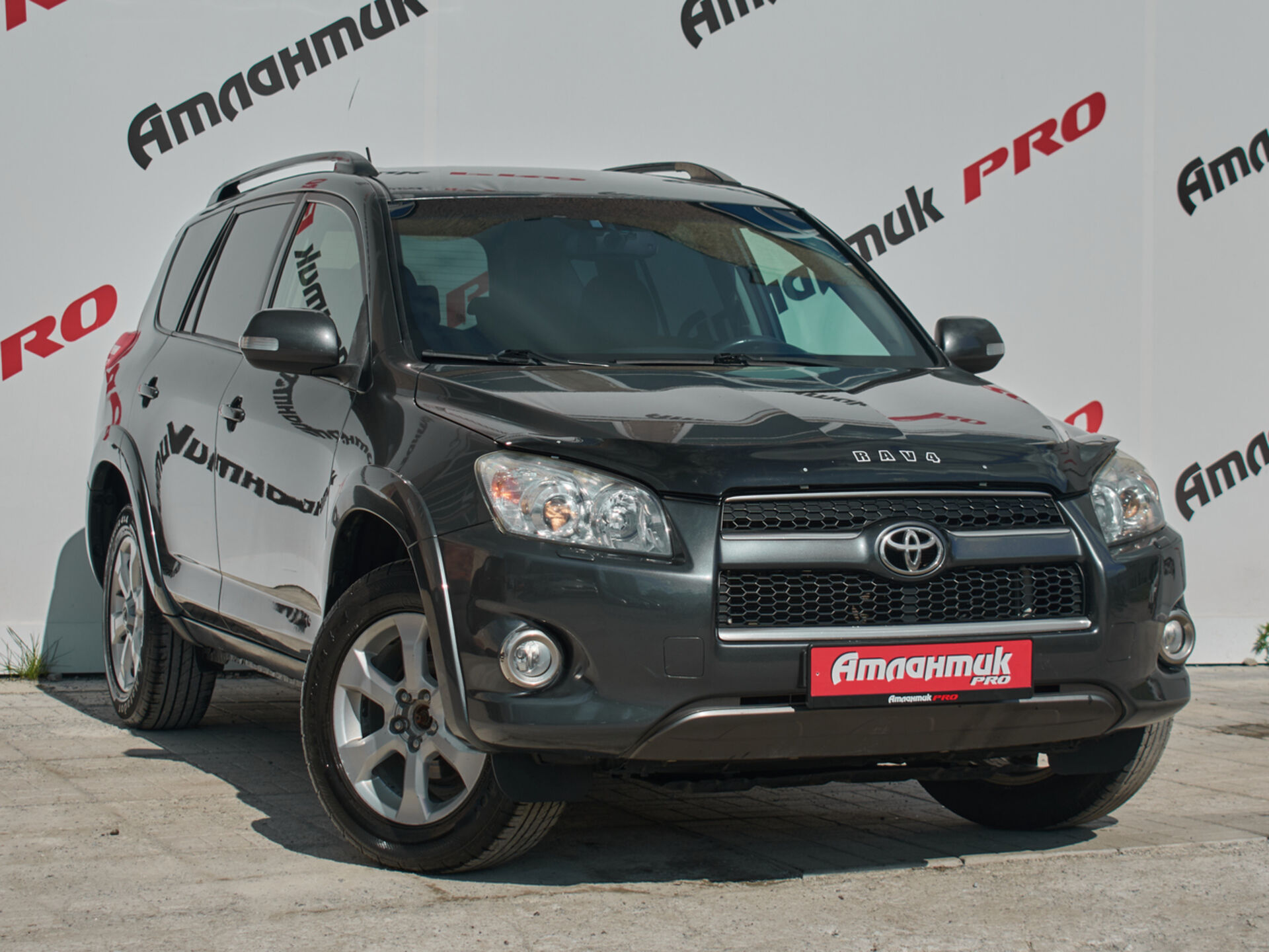 Купить Toyota RAV4 2.4 AT (170 л.с.) 4WD, 2012 в Екатеренбурге