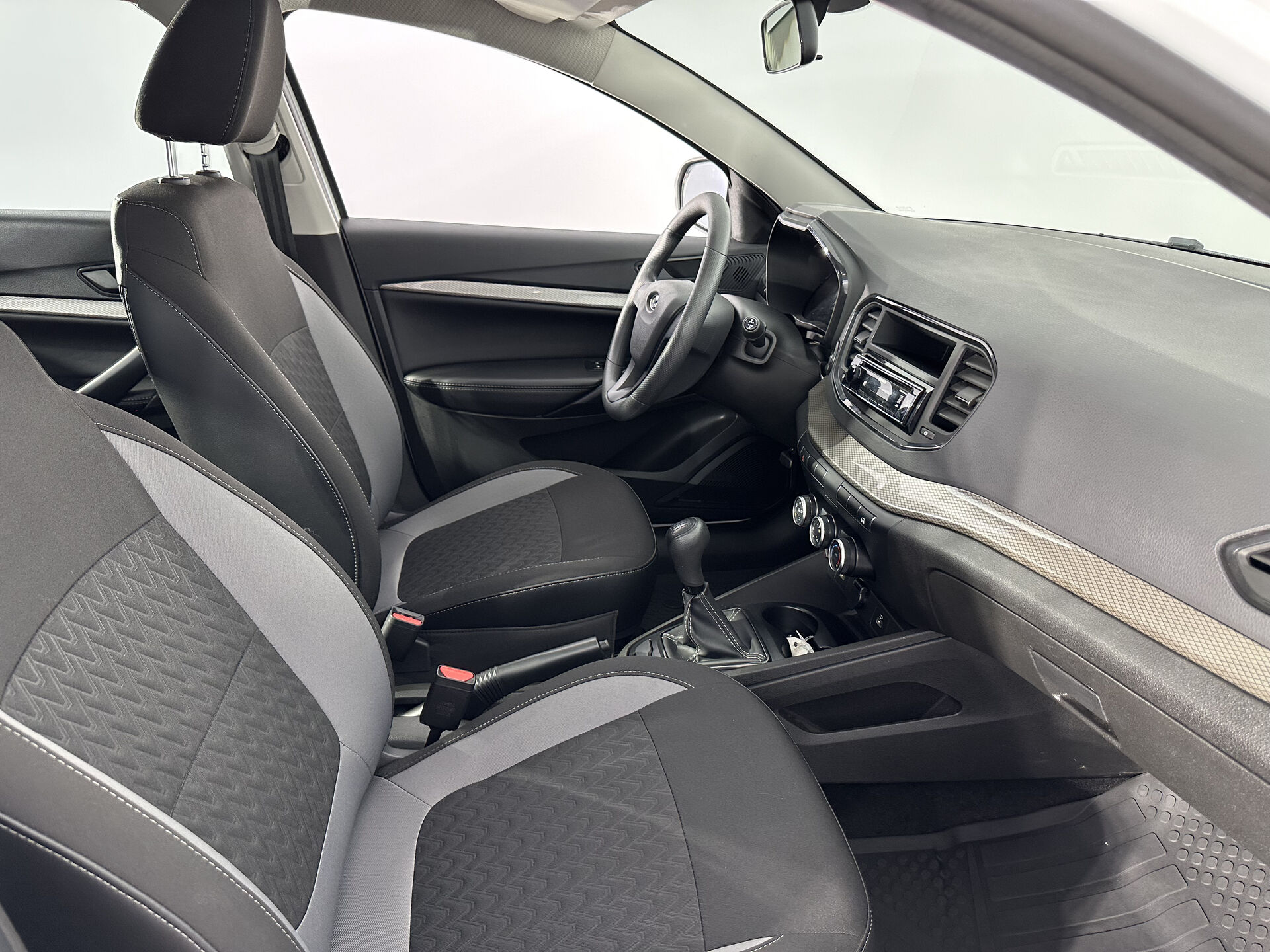 Lada Vesta Life 2023 г.в., 27 000 км.