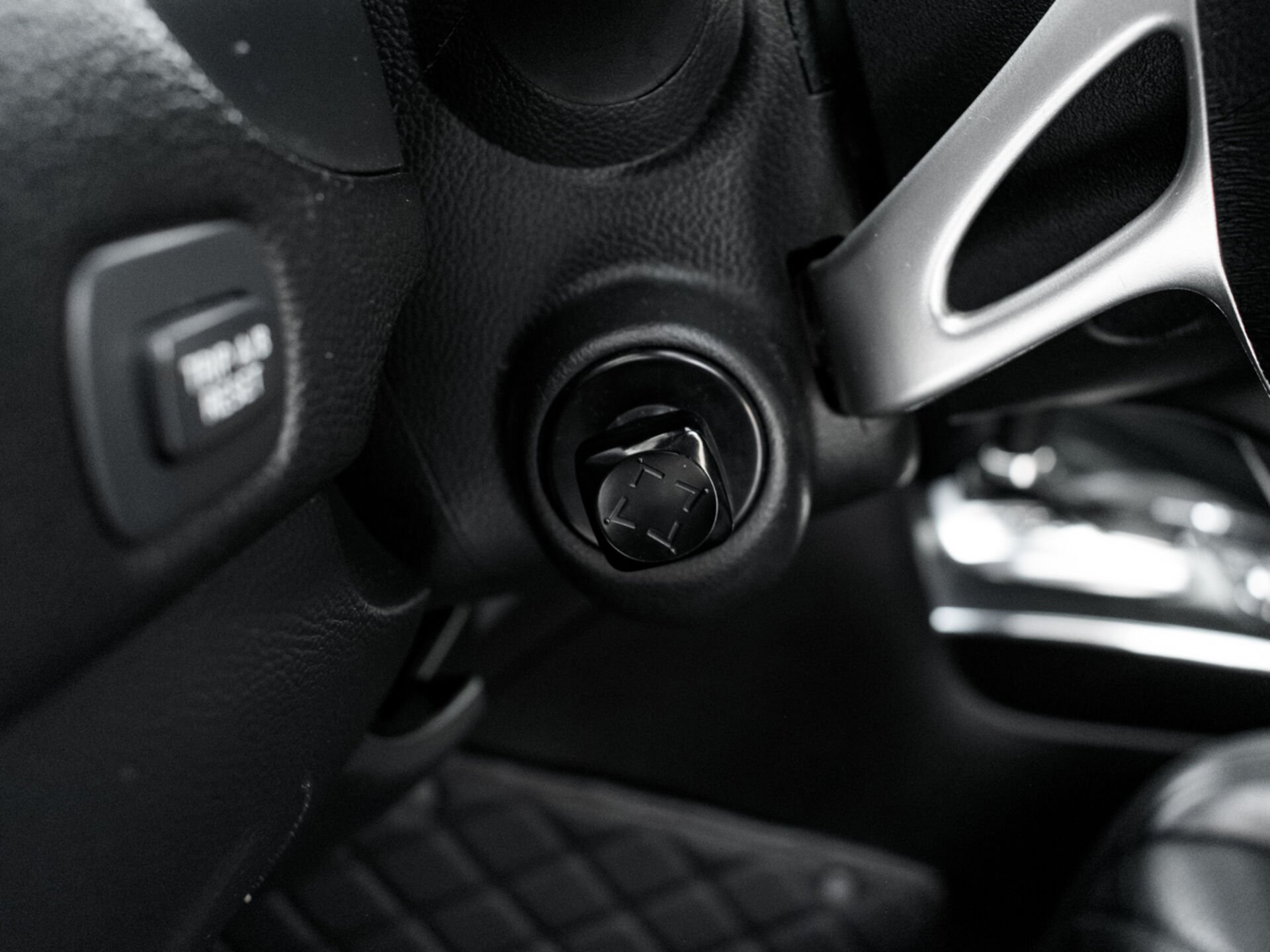 Купить Infiniti FX FX37 3.7 AT (333 л.с.) 4WD, 2010 в Екатеренбурге